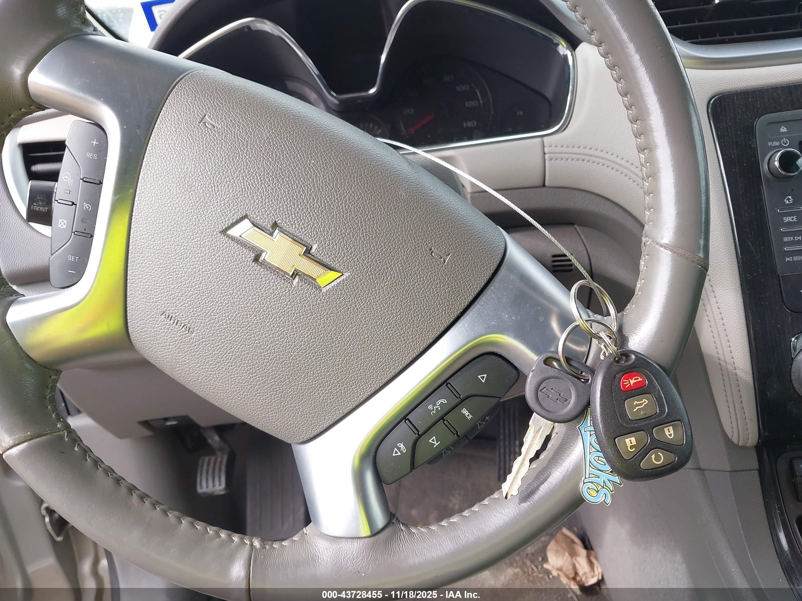CHEVROLET TRAVERSE image 11