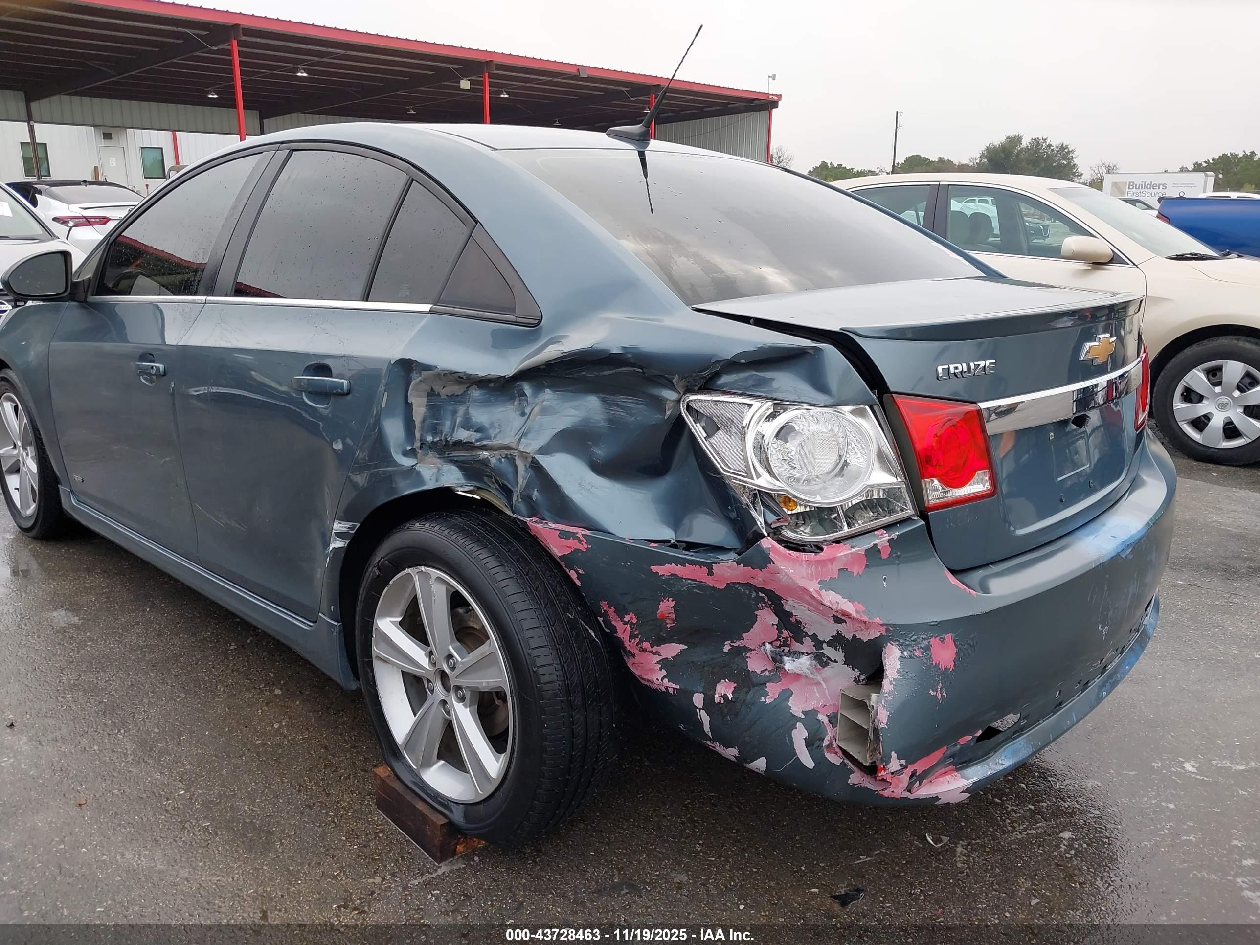 CHEVROLET CRUZE image 6