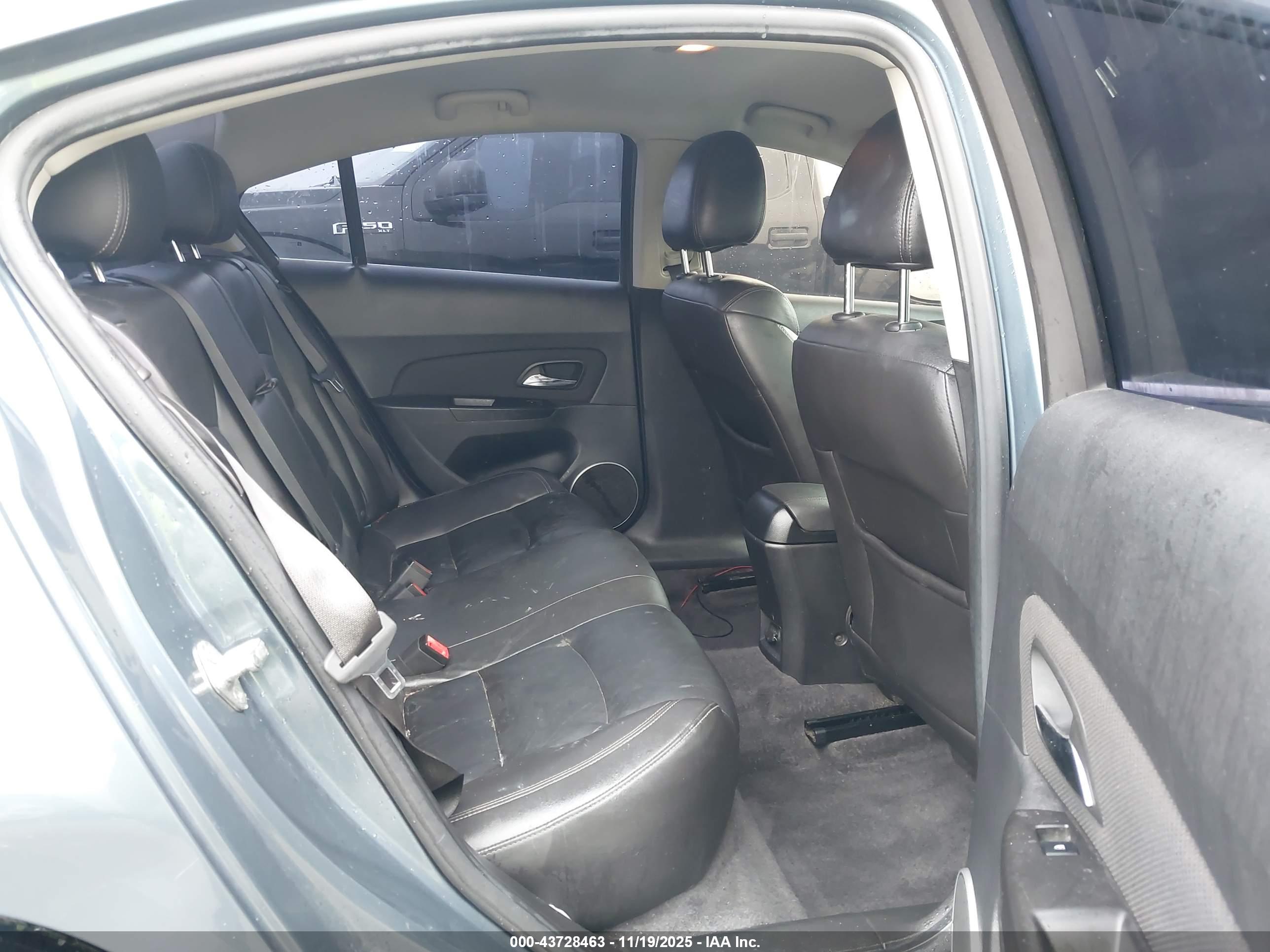 CHEVROLET CRUZE image 8