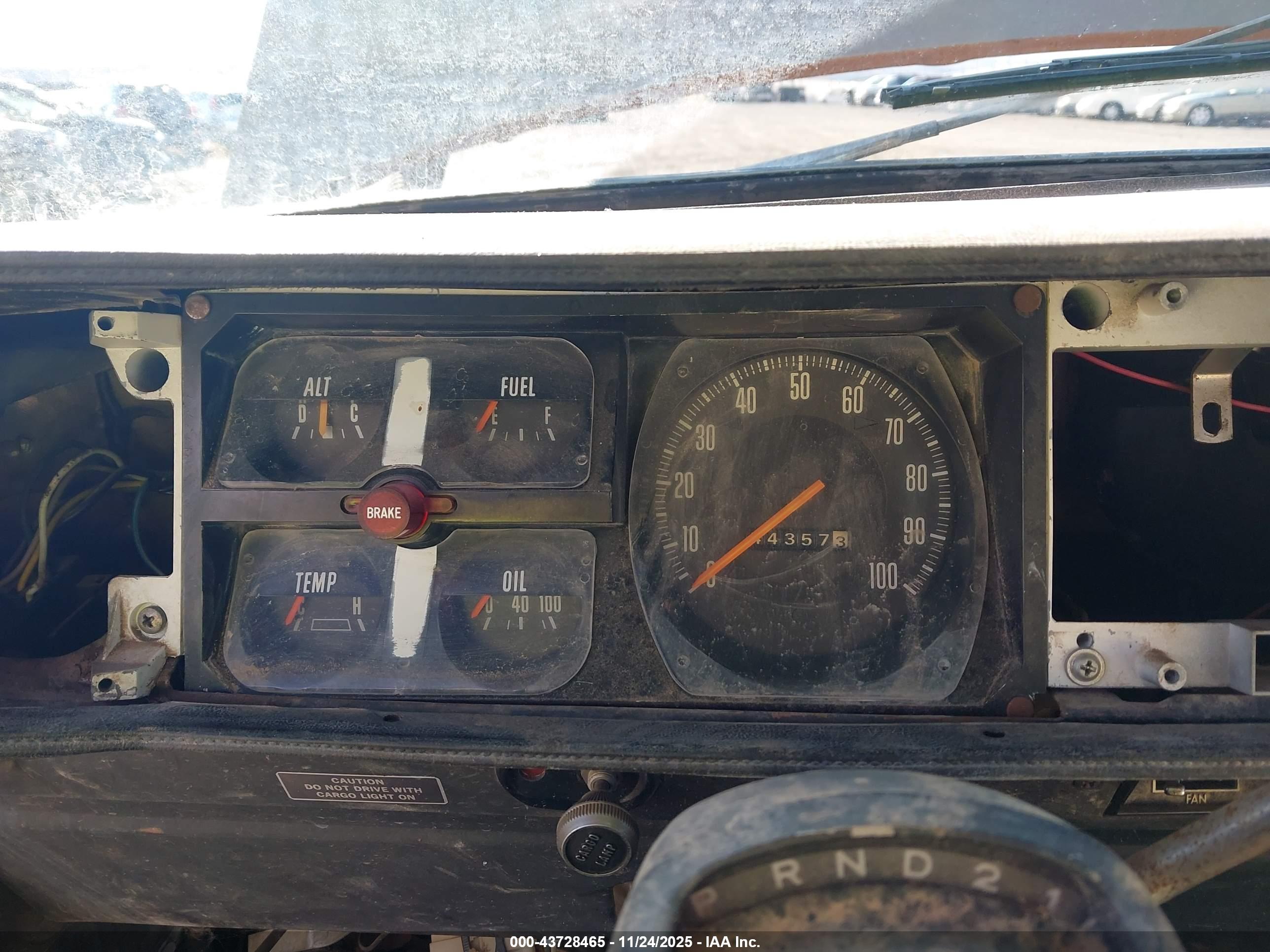 DODGE D150 image 7