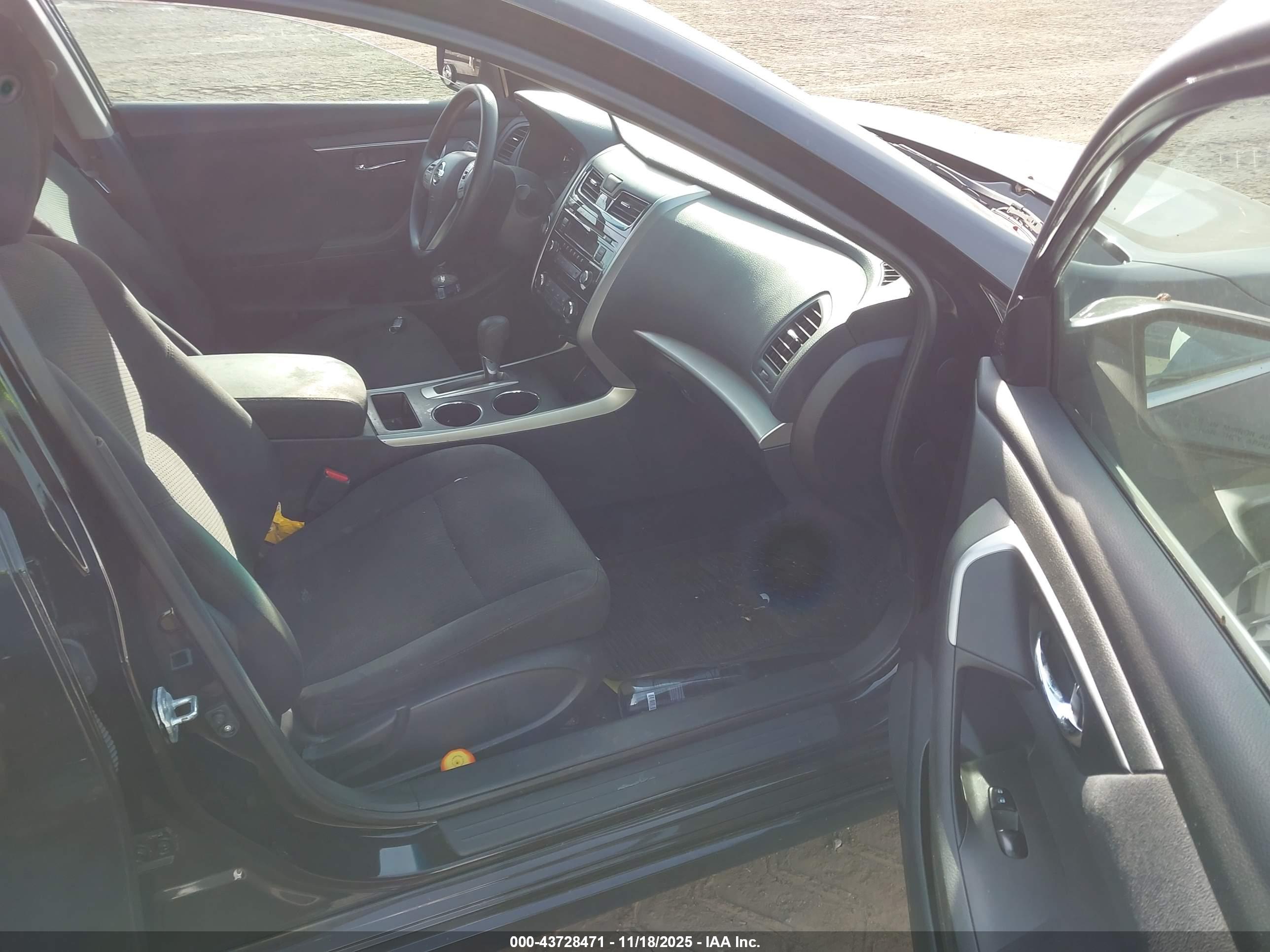 NISSAN ALTIMA image 5