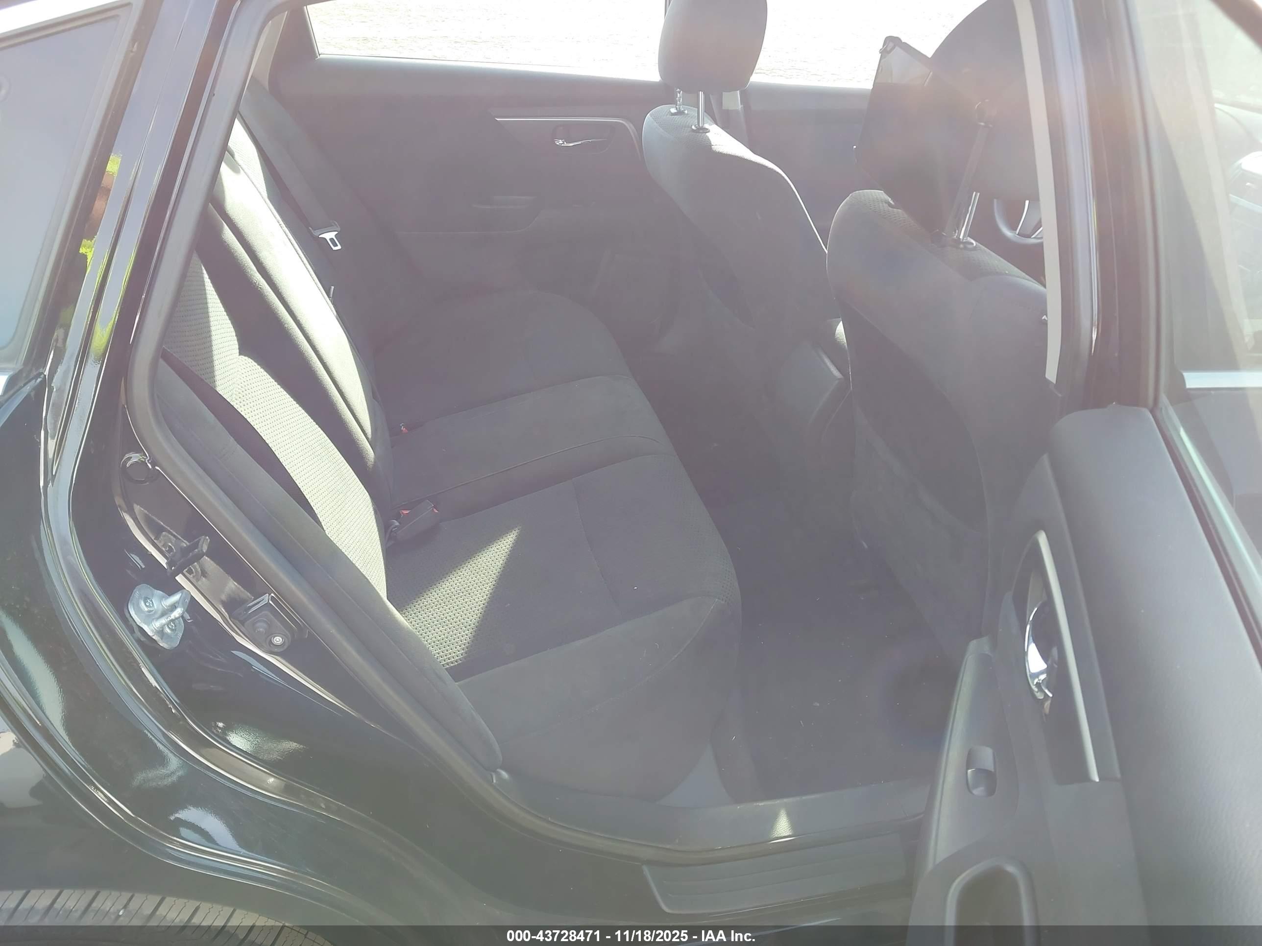 NISSAN ALTIMA image 8