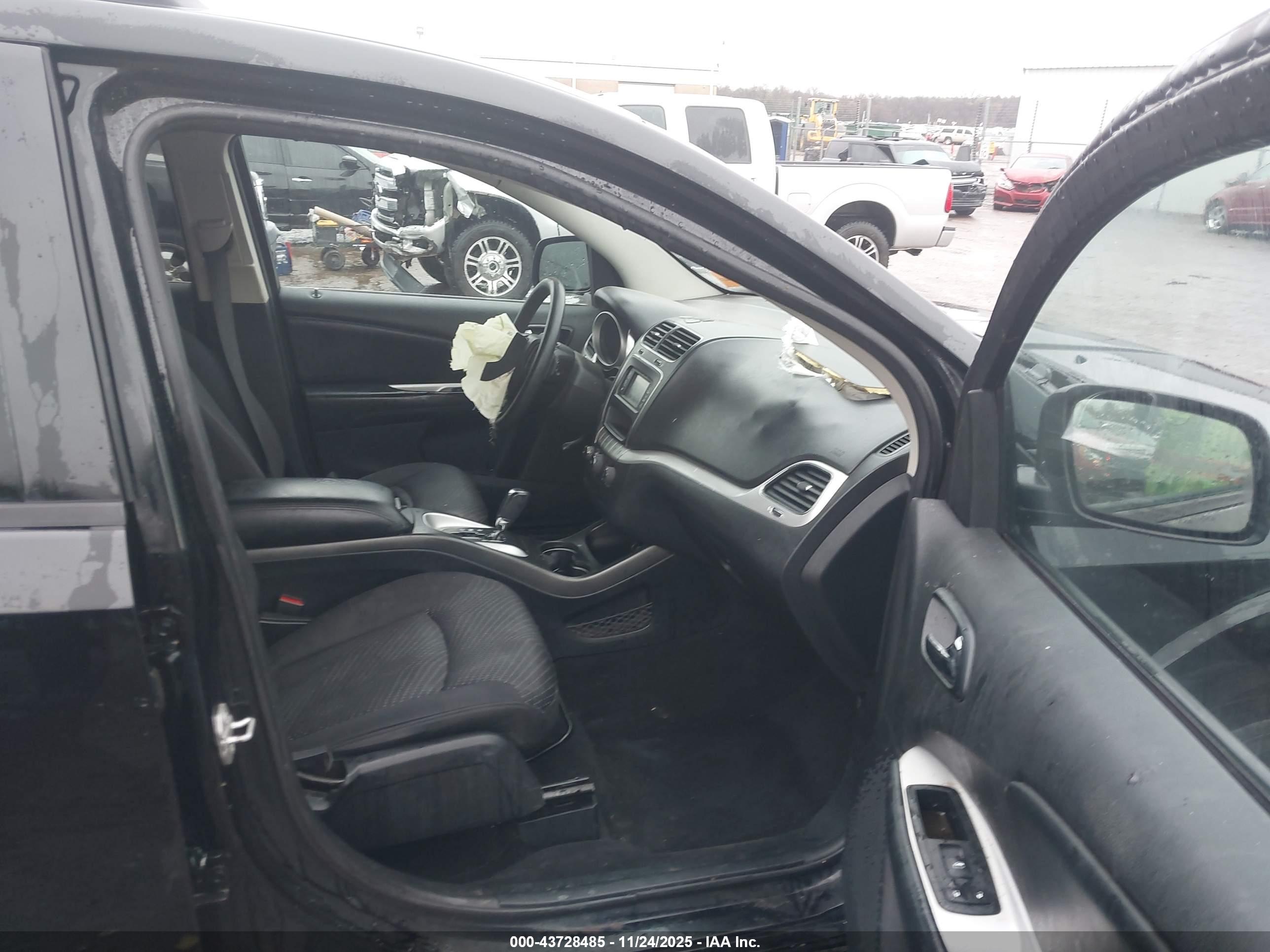 DODGE JOURNEY image 5