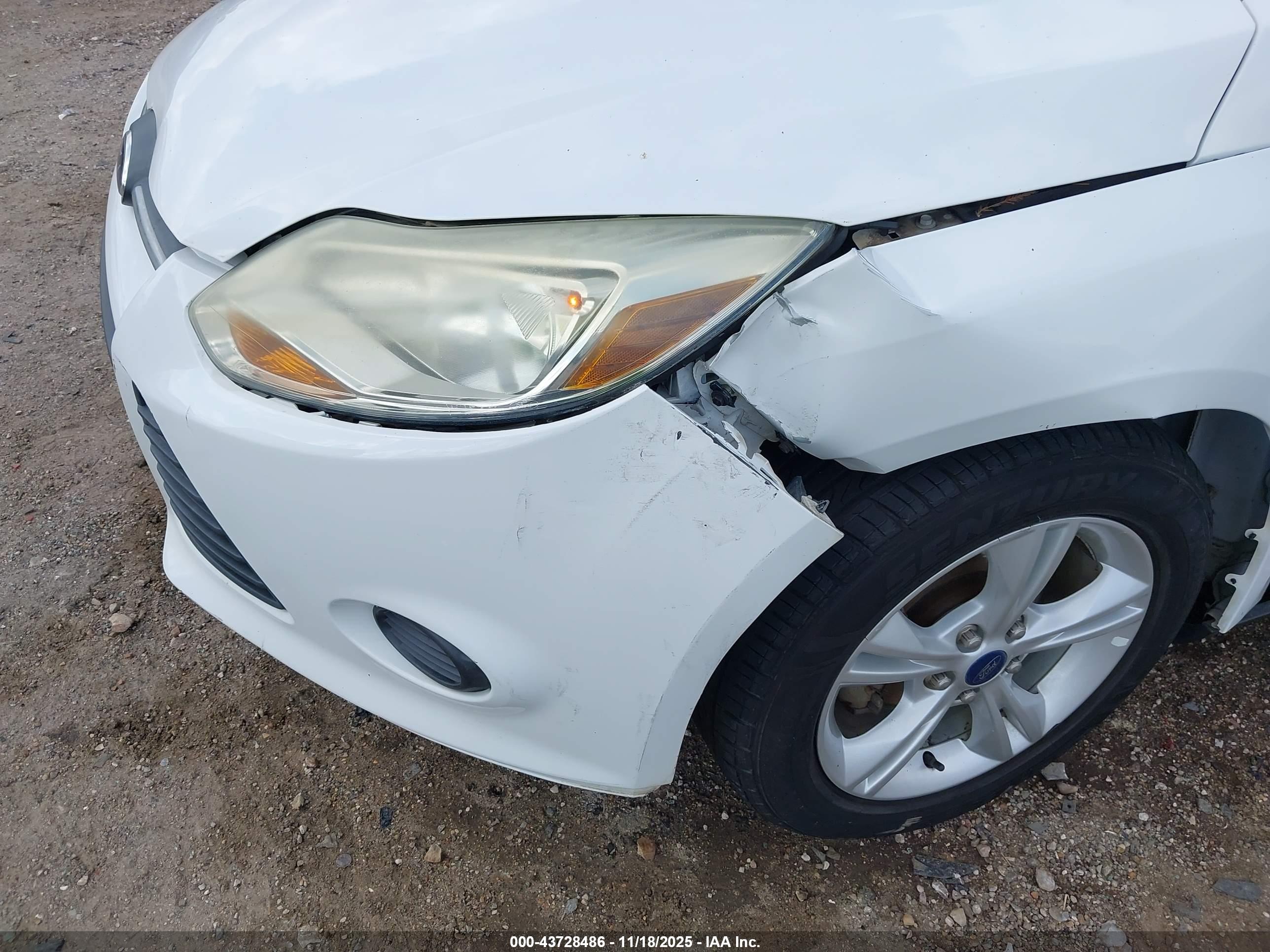 FORD FOCUS image 6