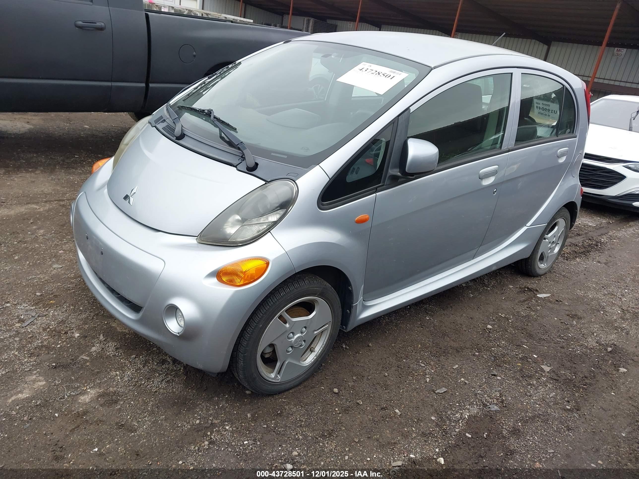 MITSUBISHI I-MIEV image 2