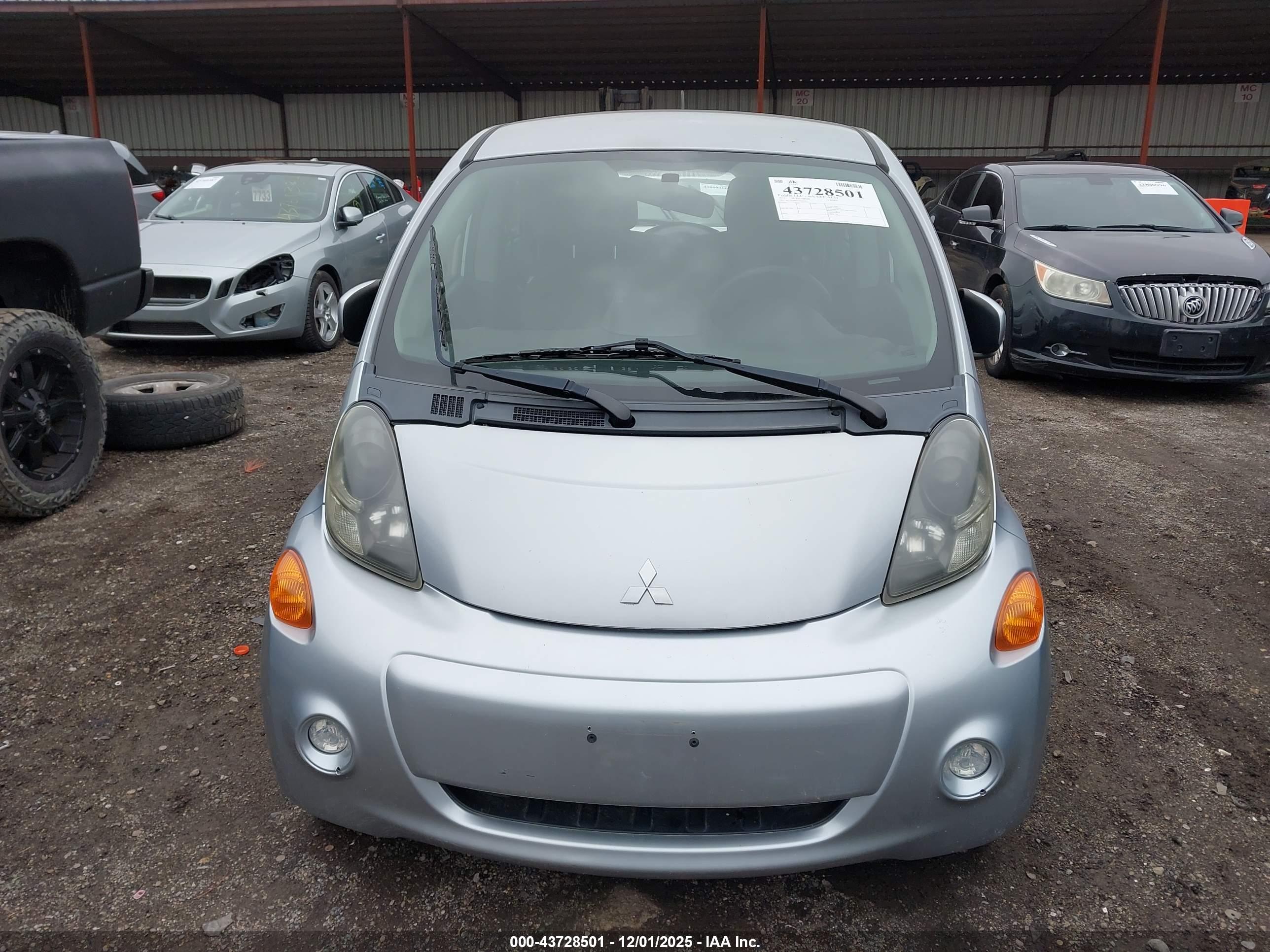MITSUBISHI I-MIEV image 6
