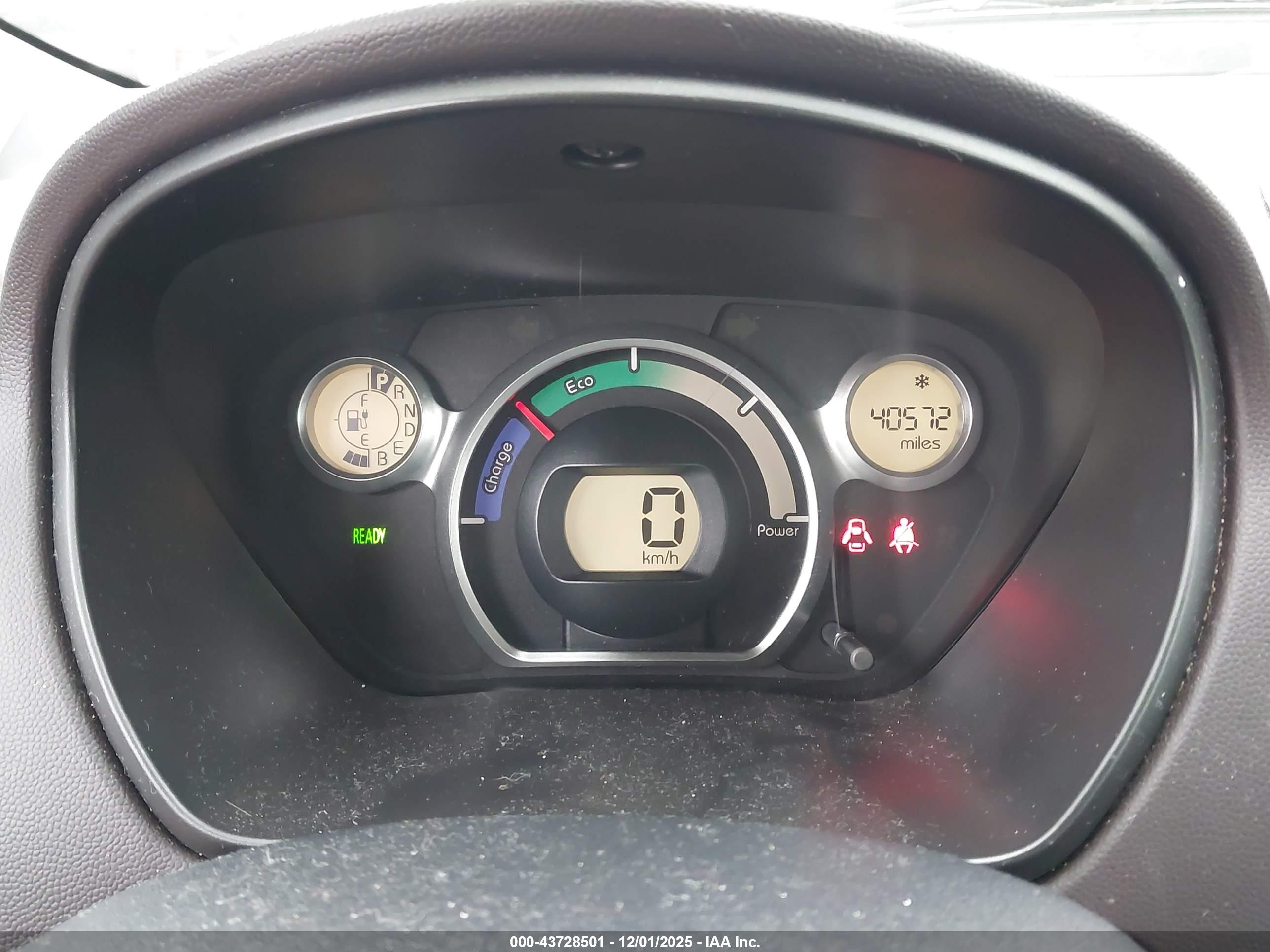 MITSUBISHI I-MIEV image 7