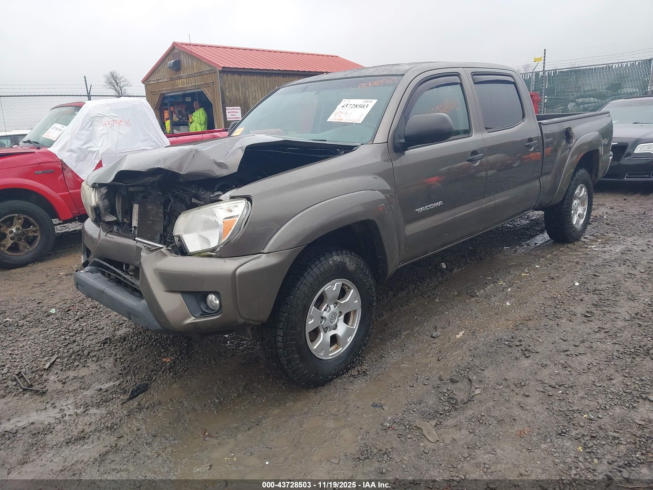 TOYOTA TACOMA image 2