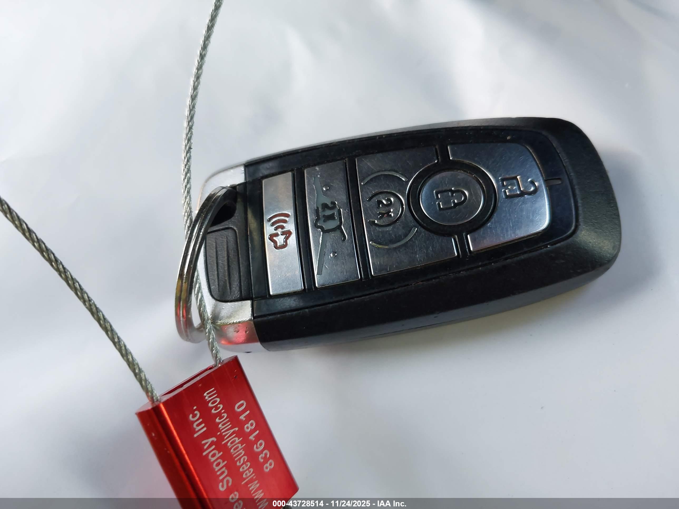 FORD EXPEDITION image 11