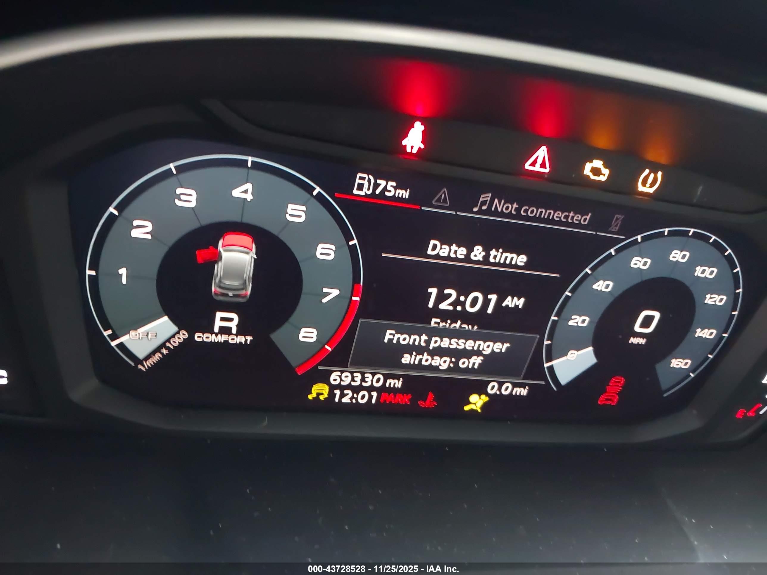 AUDI Q3 image 7