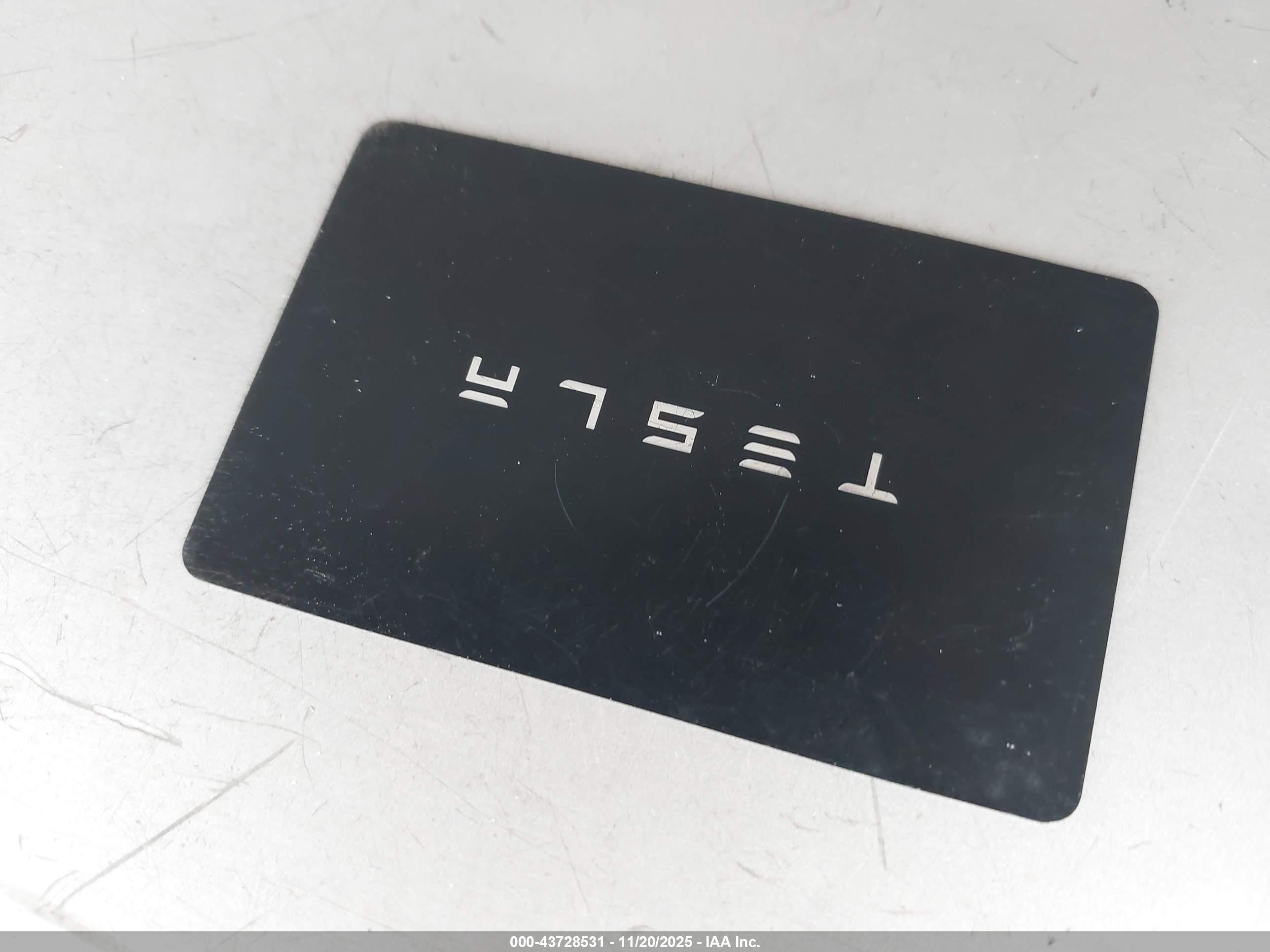 TESLA MODEL image 11