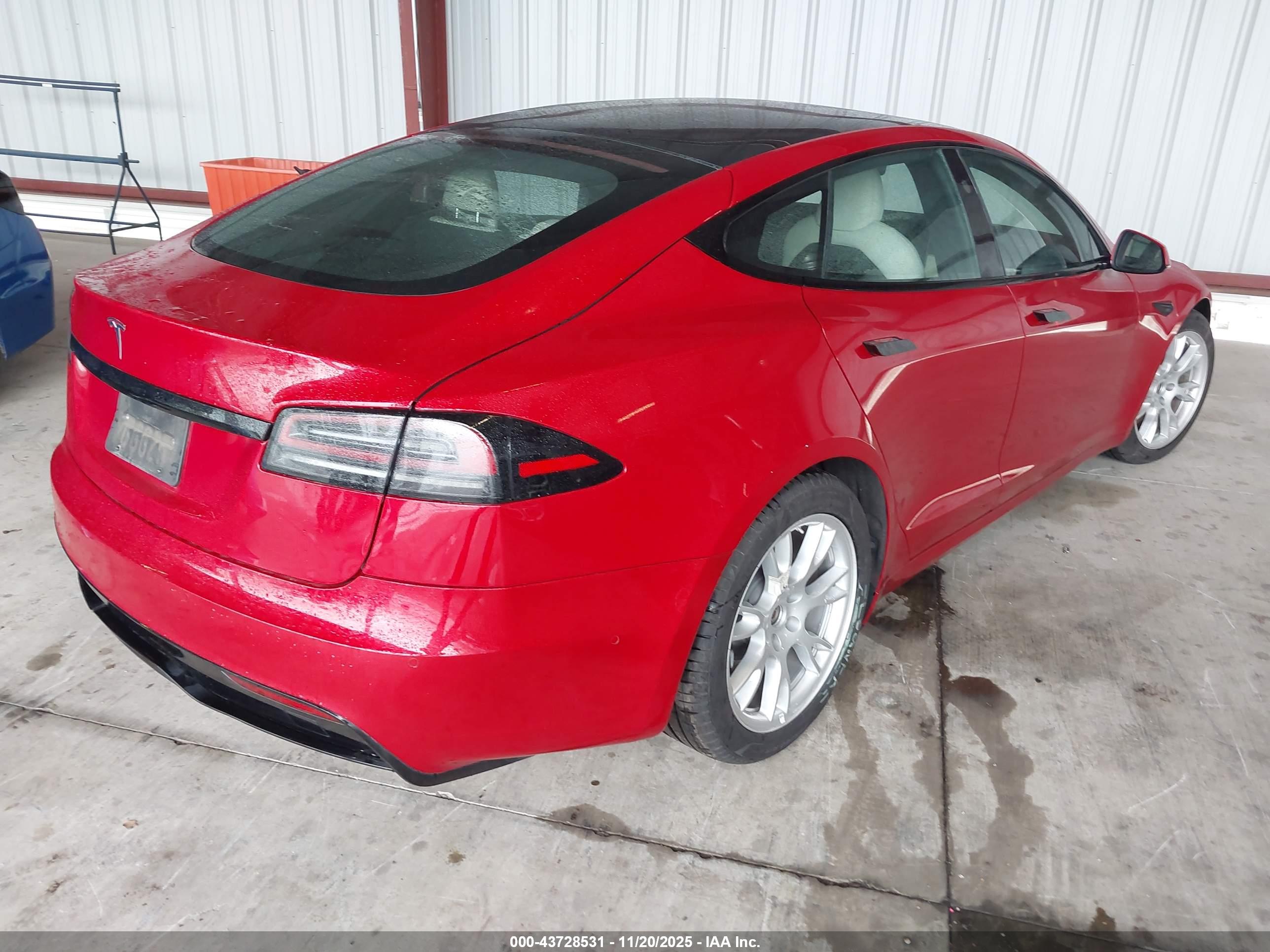 TESLA MODEL image 4