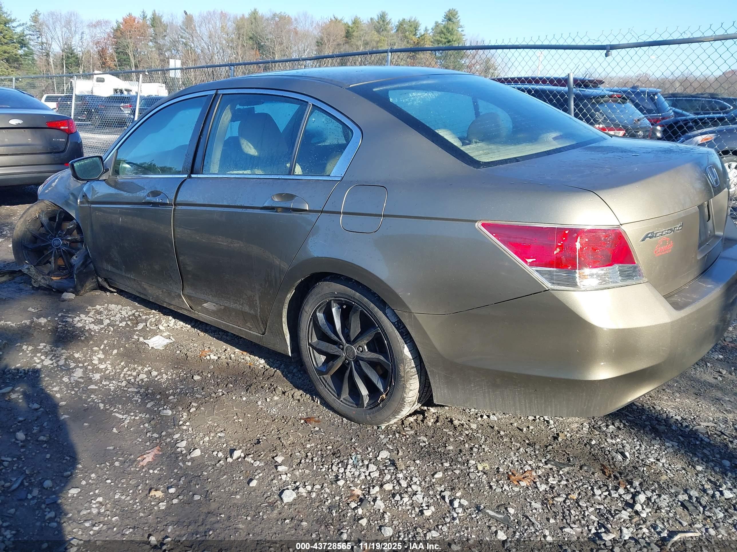HONDA ACCORD image 3
