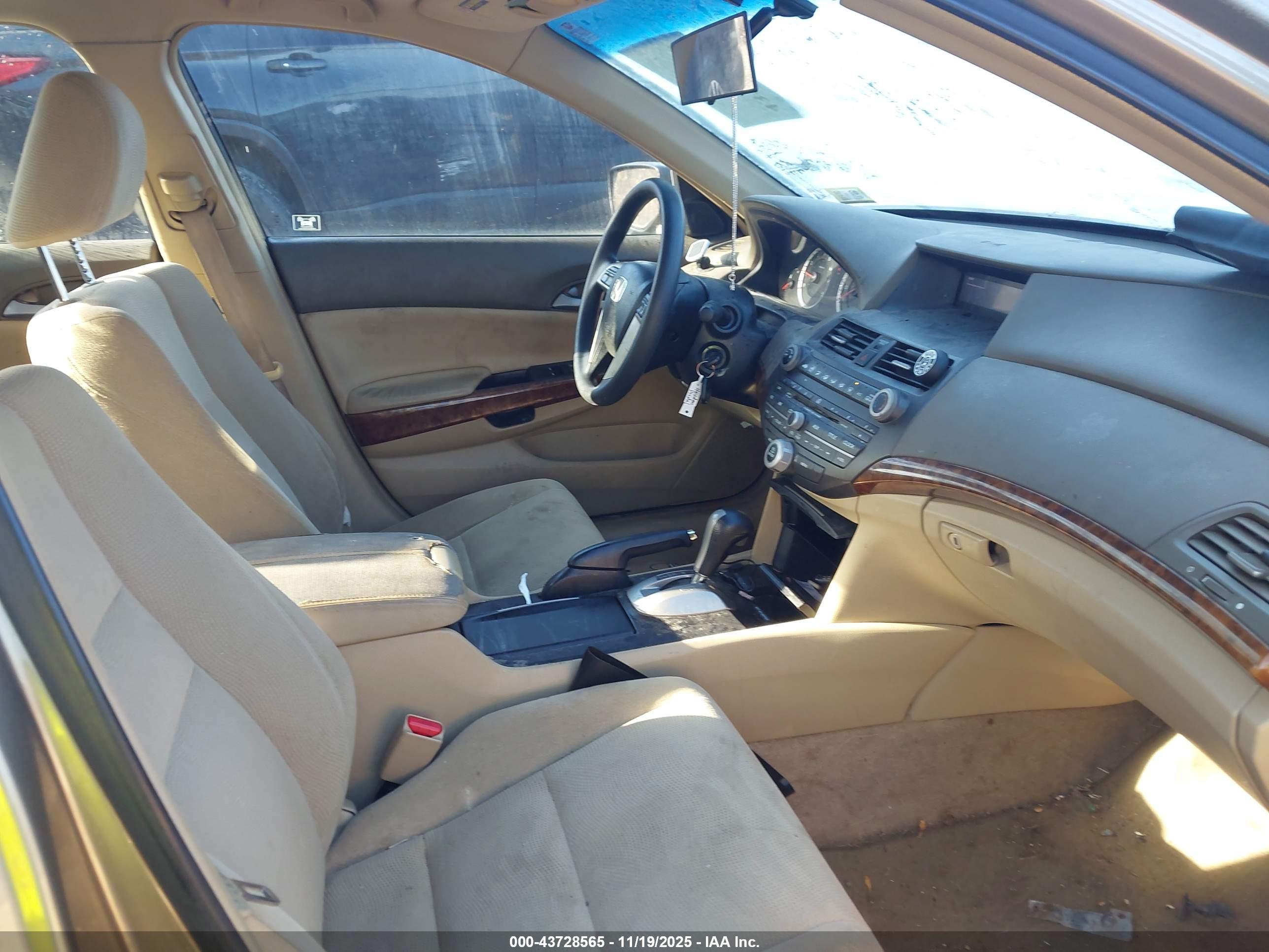 HONDA ACCORD image 5