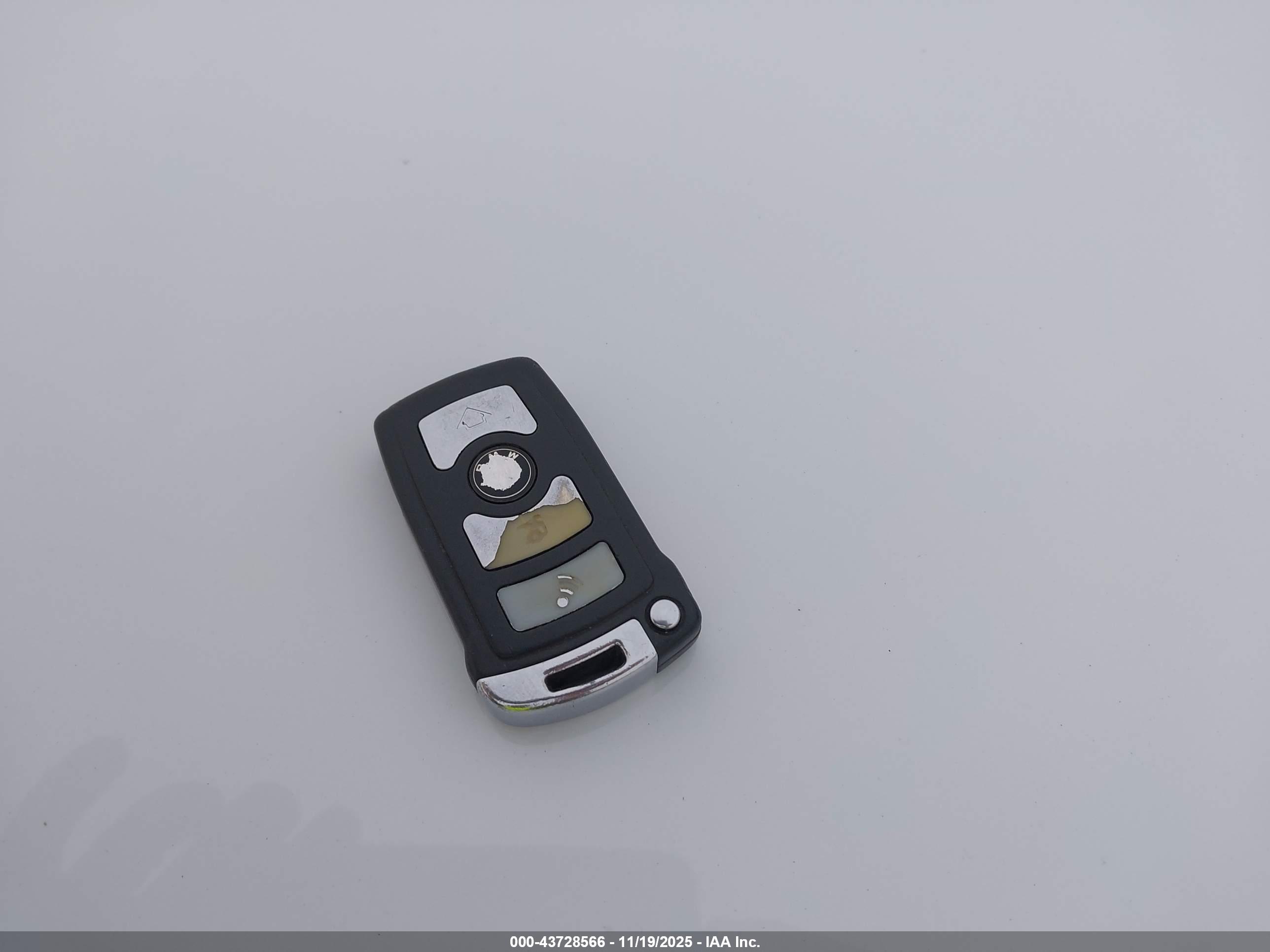 BMW 750LI image 11