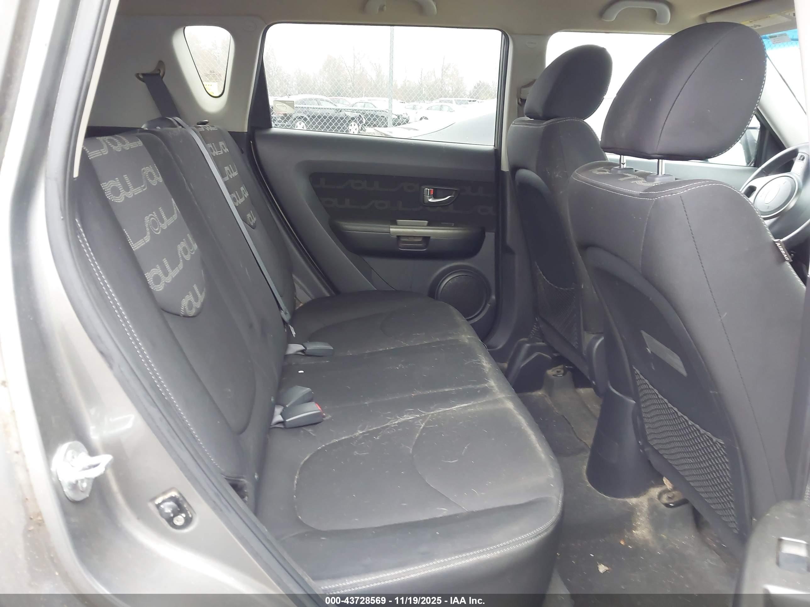 KIA SOUL image 8