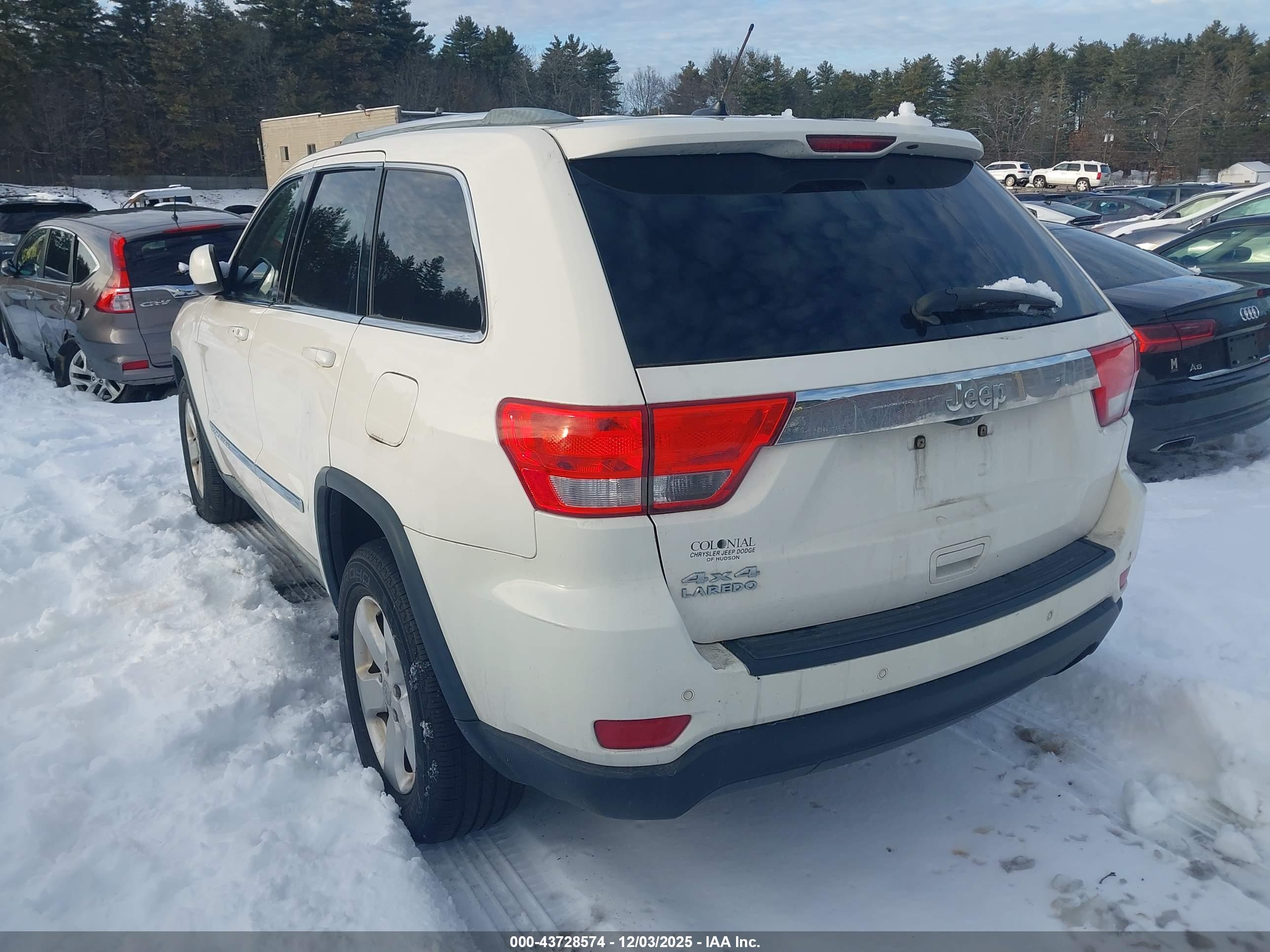 JEEP GRAND image 3