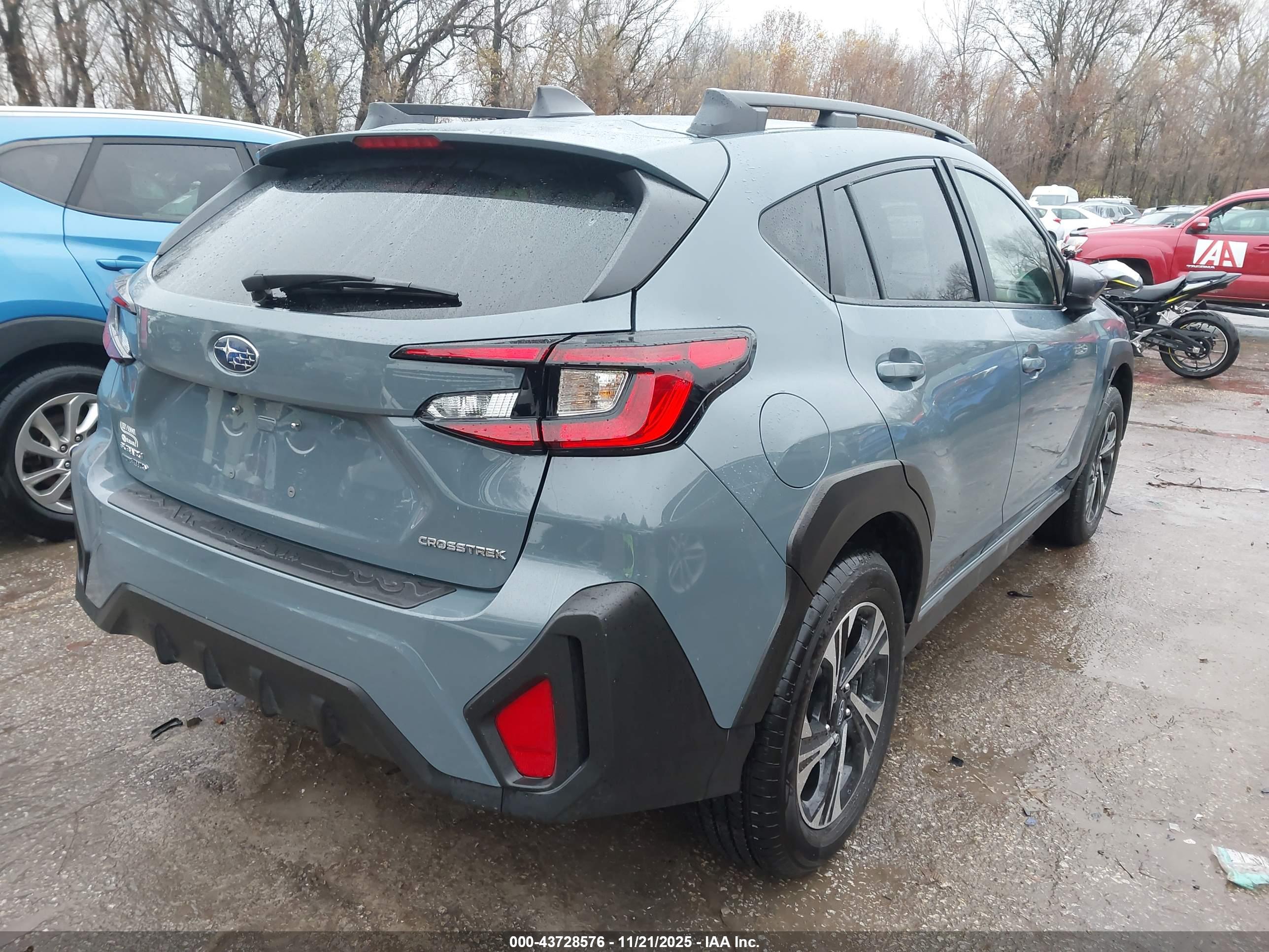 SUBARU CROSSTREK image 4