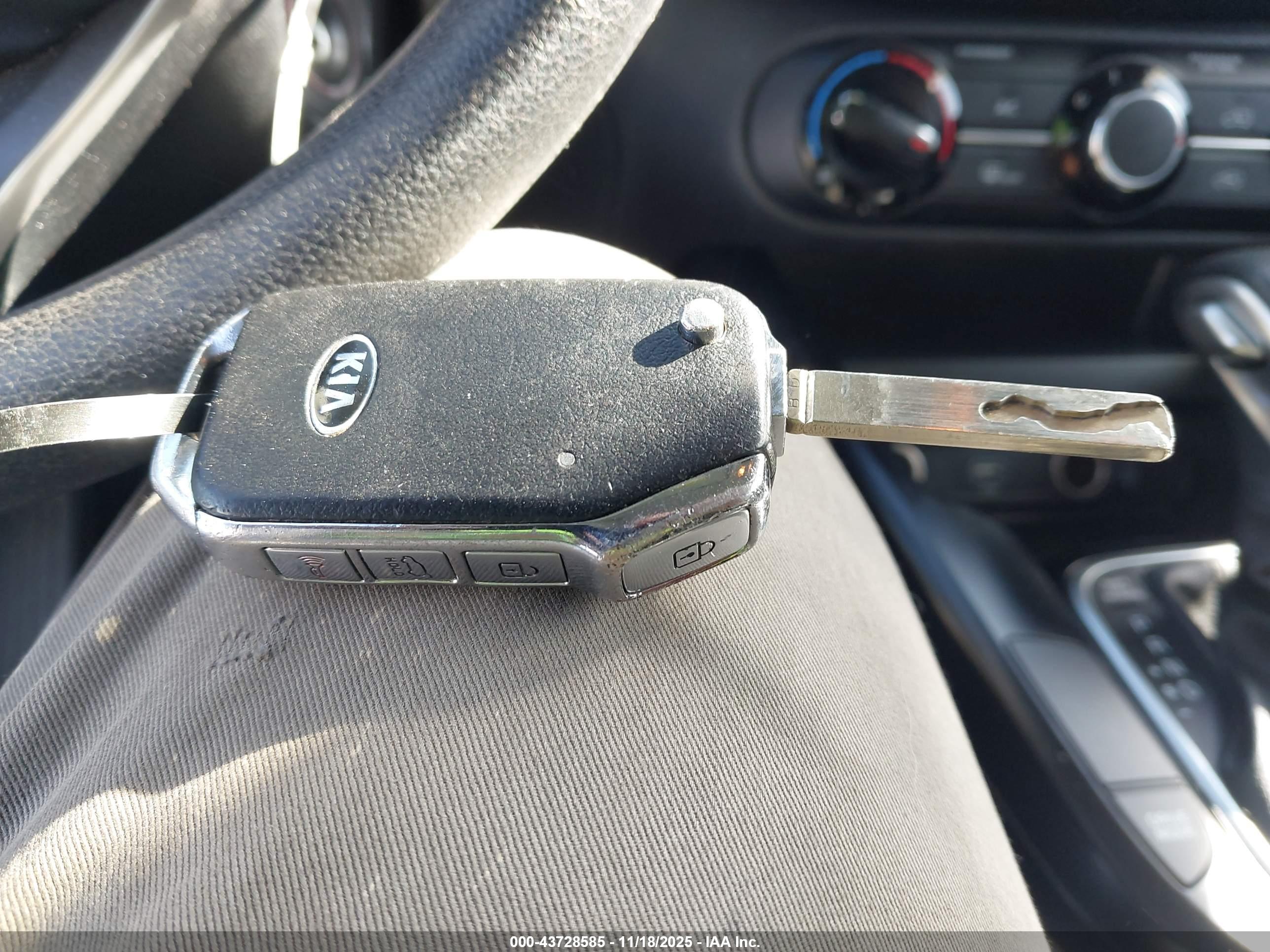 KIA SOUL image 11