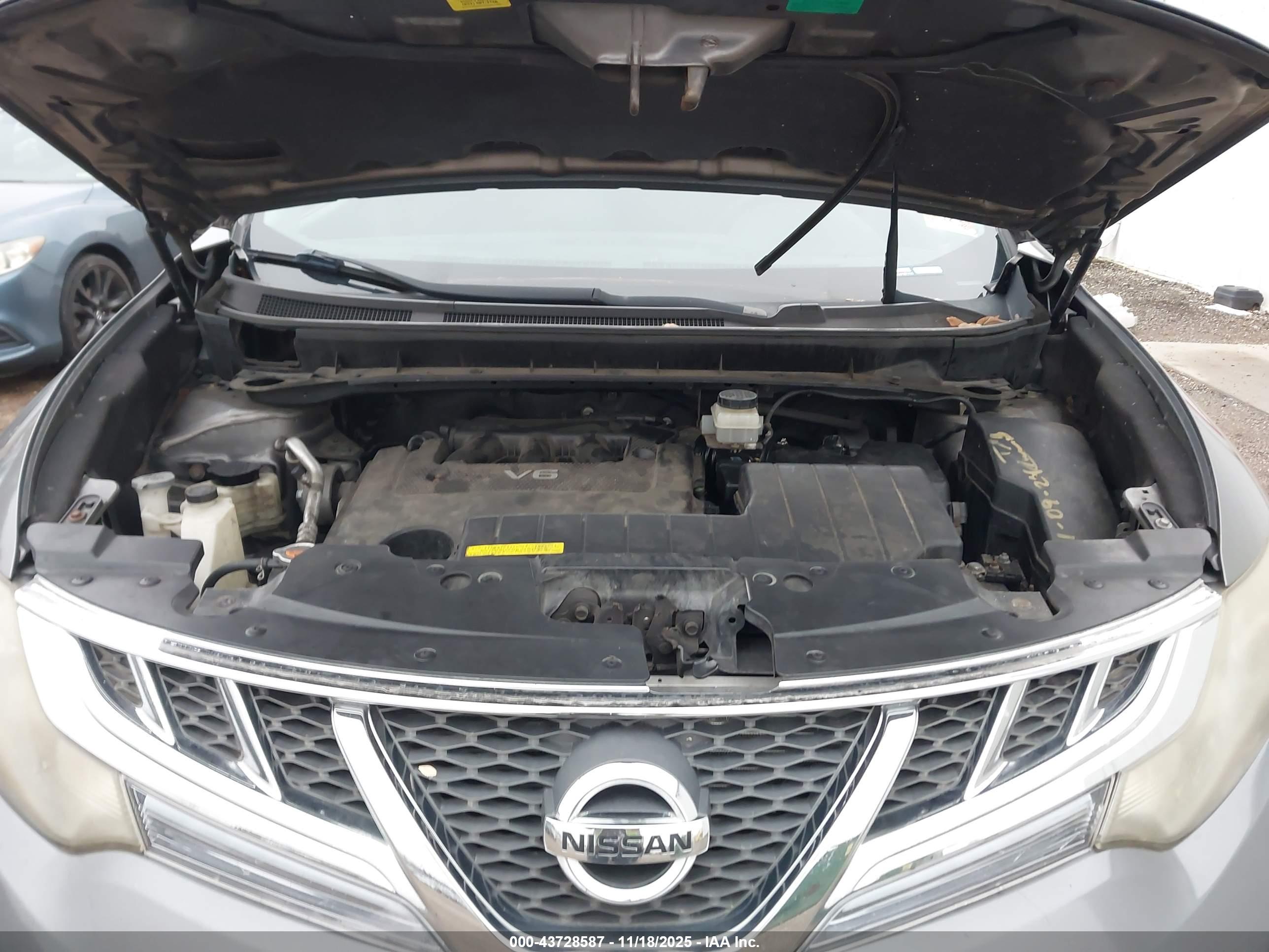 NISSAN MURANO image 10
