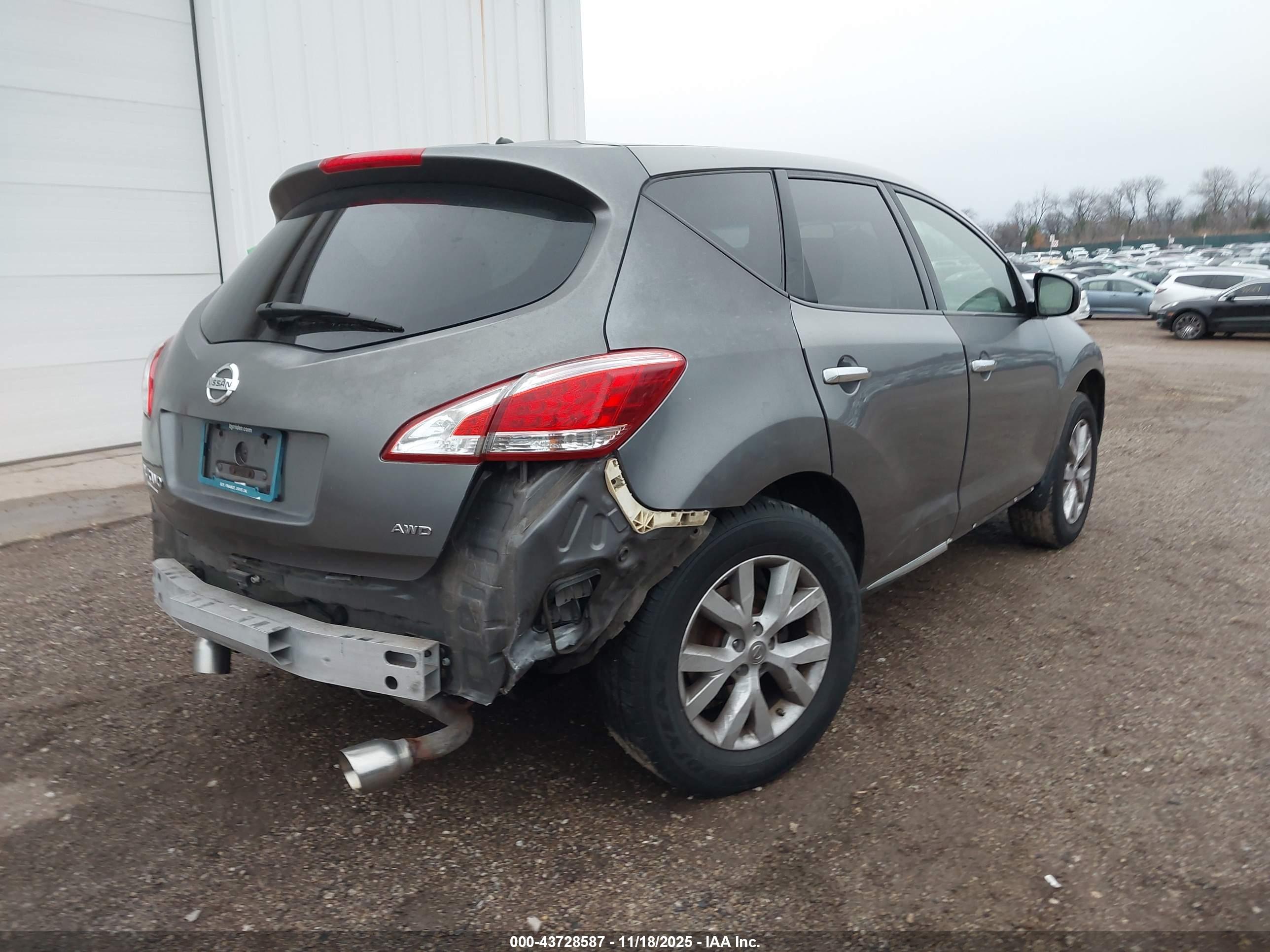 NISSAN MURANO image 4