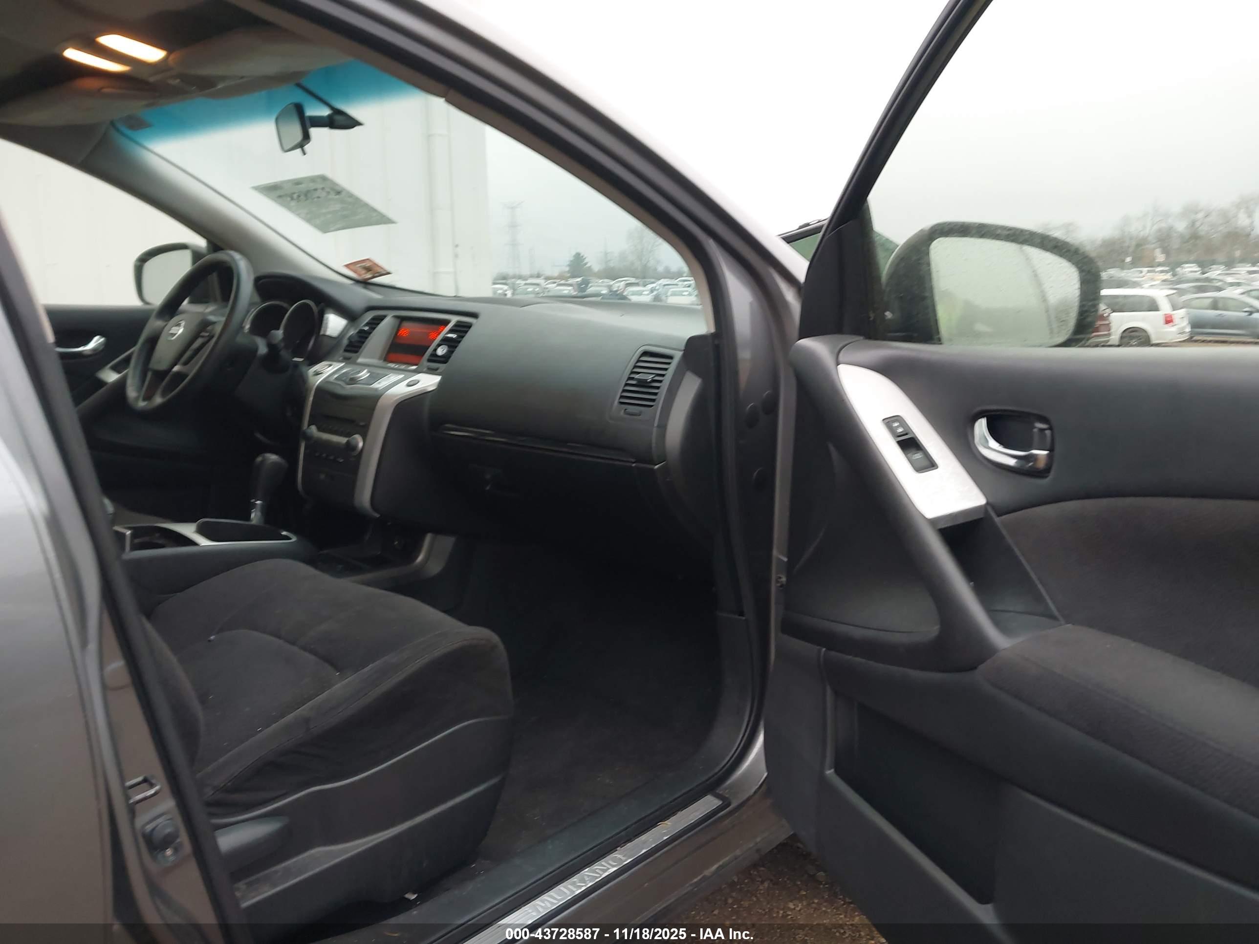 NISSAN MURANO image 5