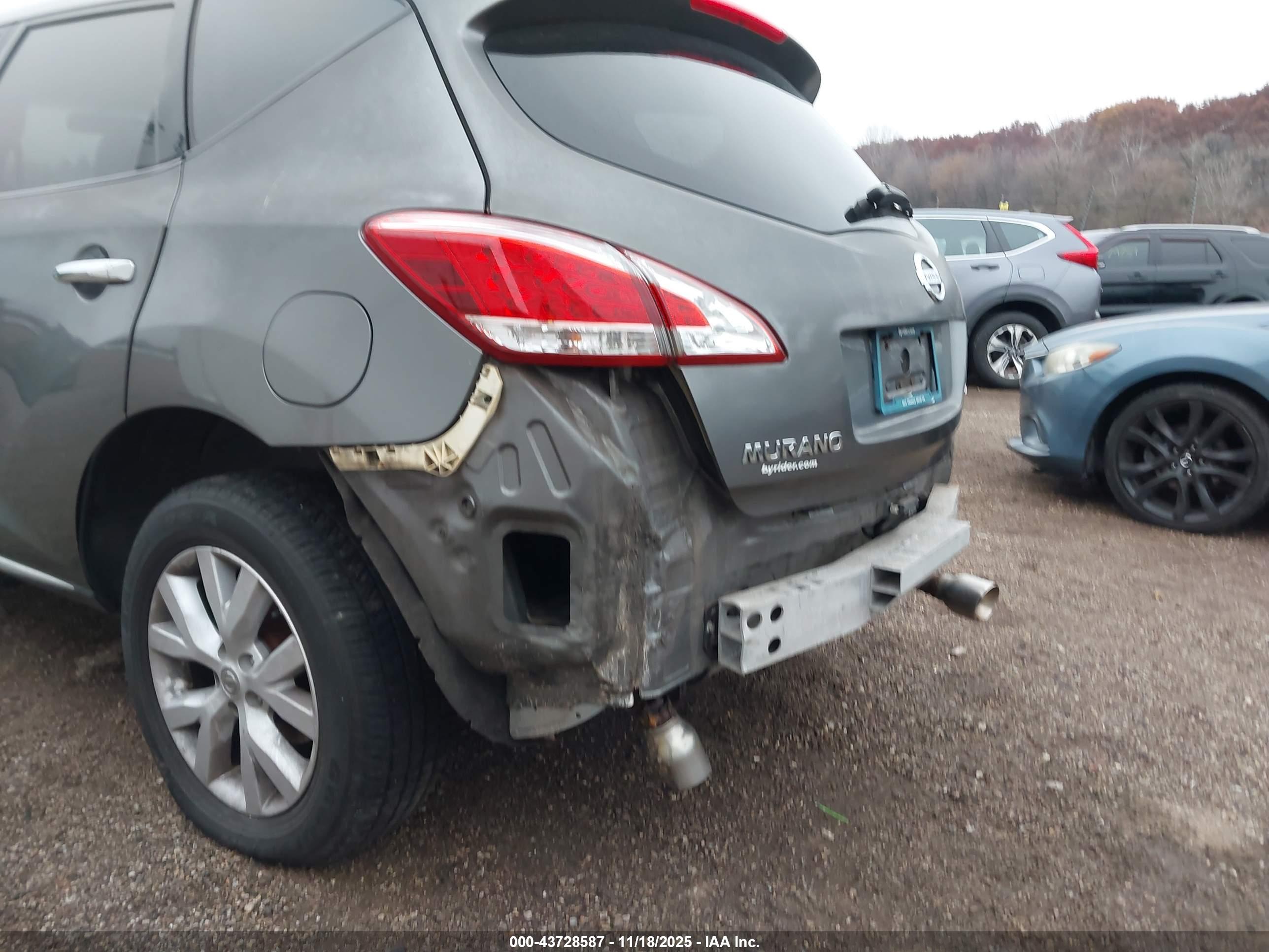 NISSAN MURANO image 6