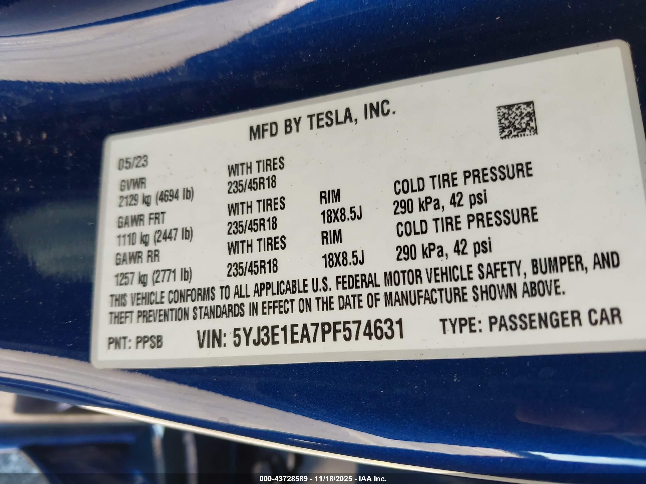 TESLA MODEL image 9