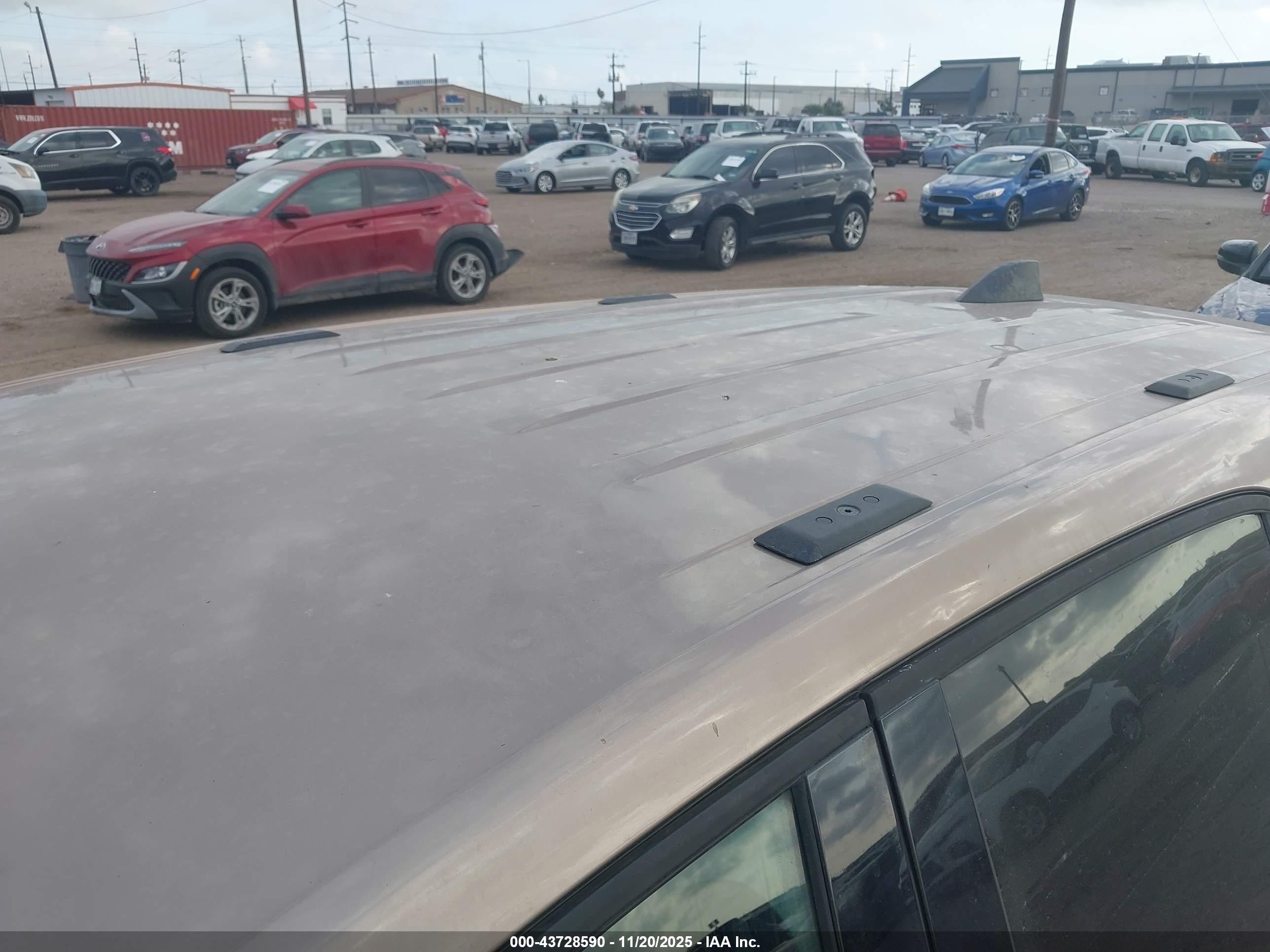 CHEVROLET EQUINOX image 6