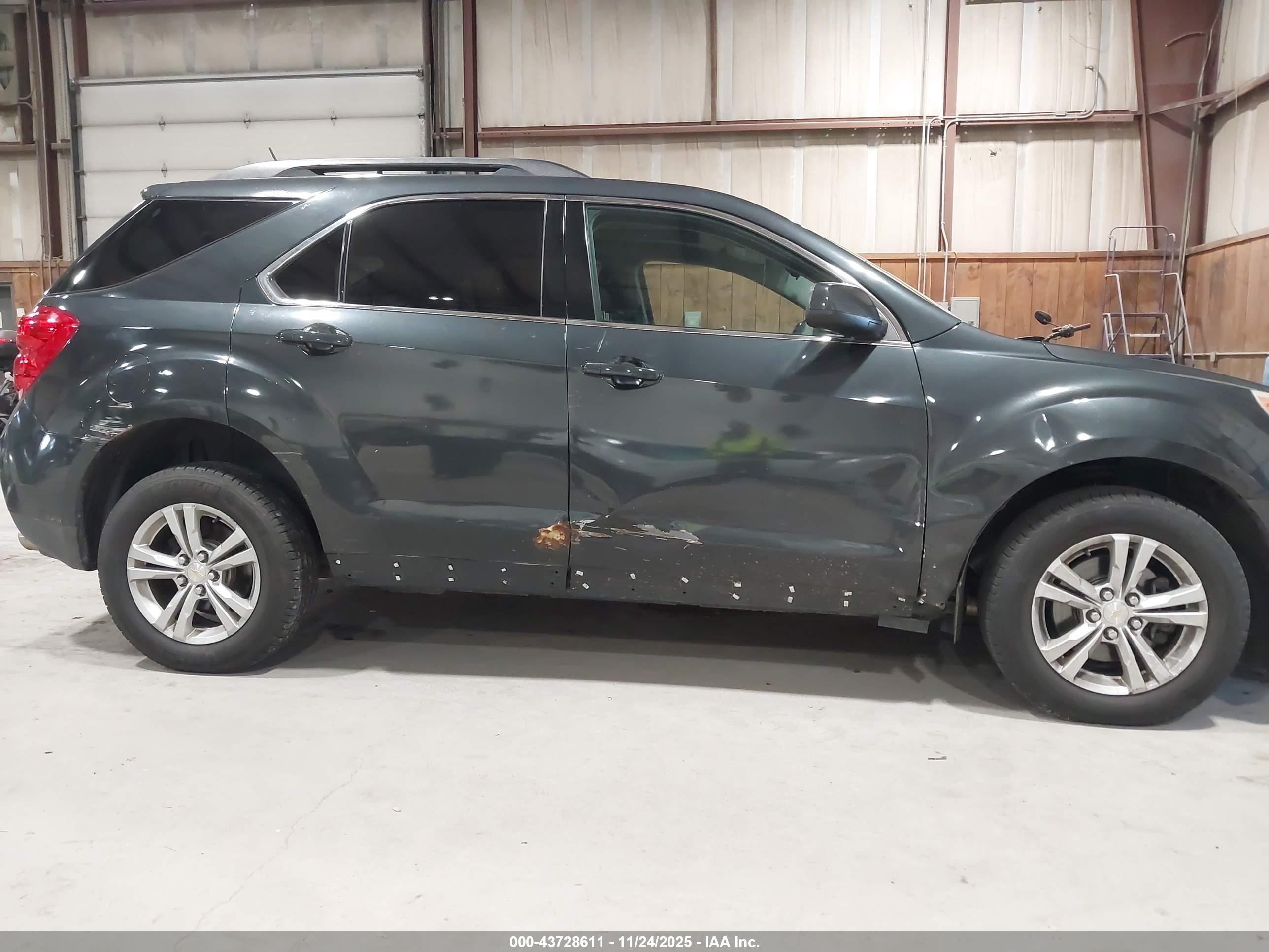 CHEVROLET EQUINOX image 6