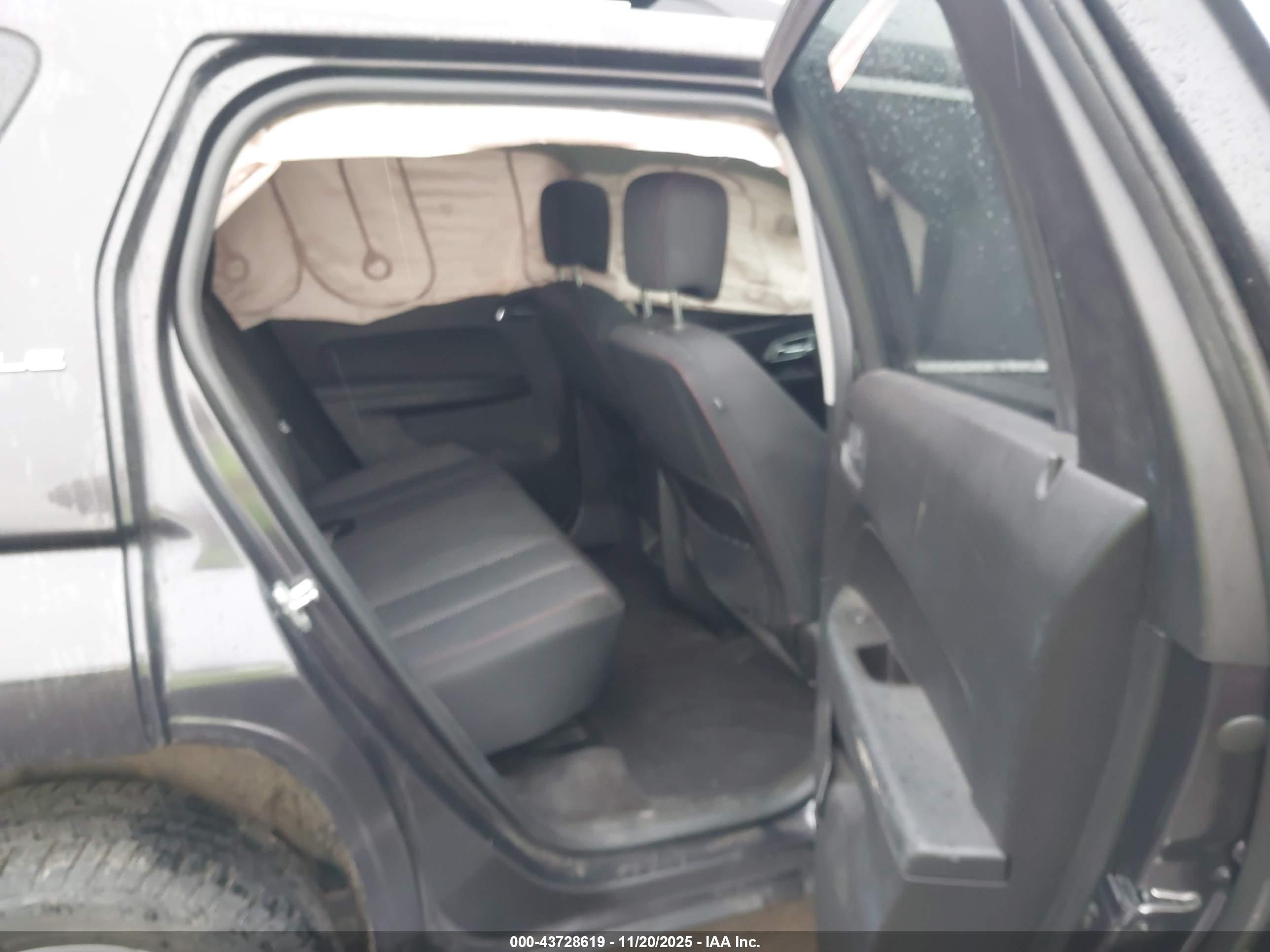 GMC TERRAIN image 8