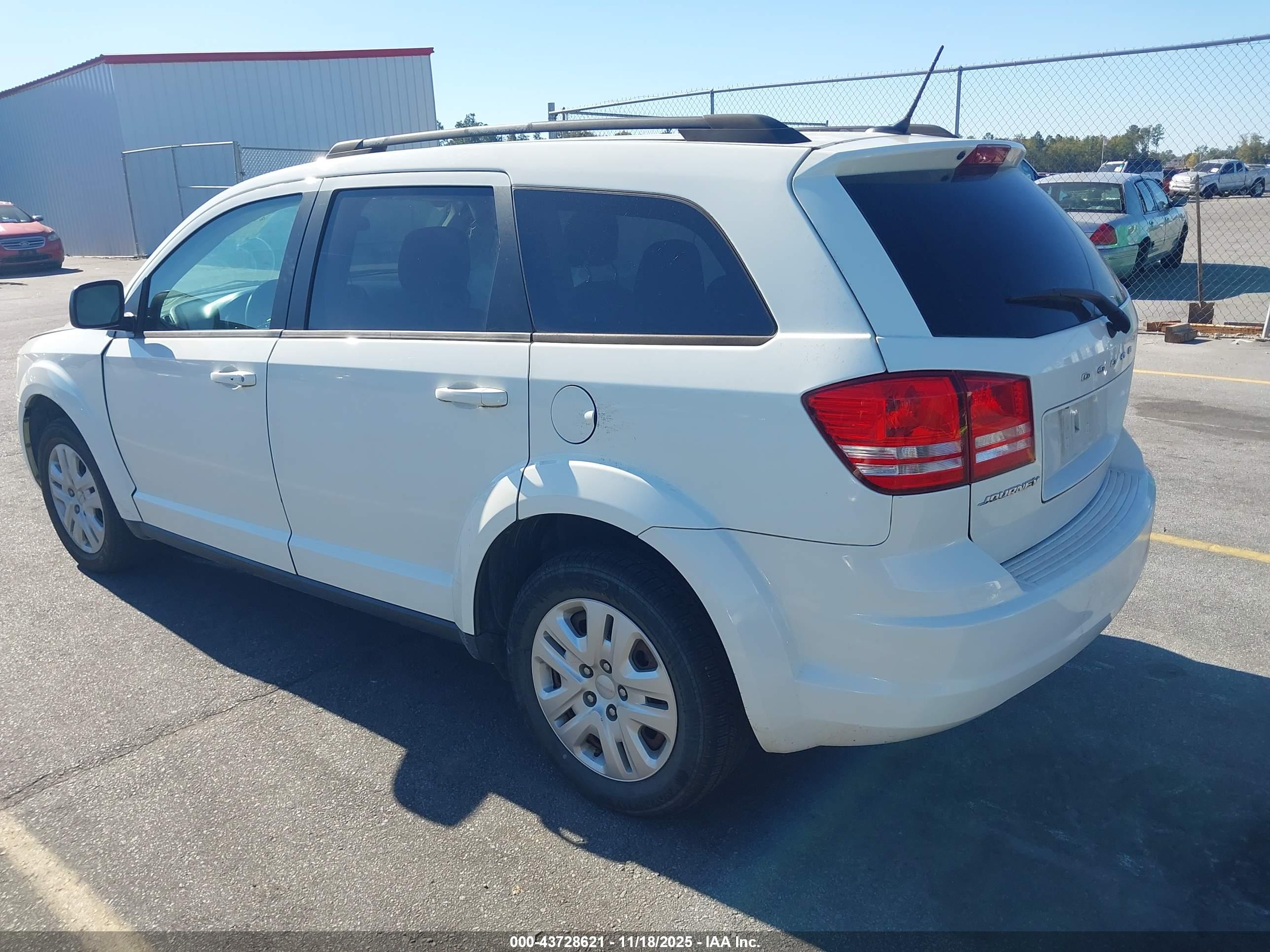DODGE JOURNEY image 3