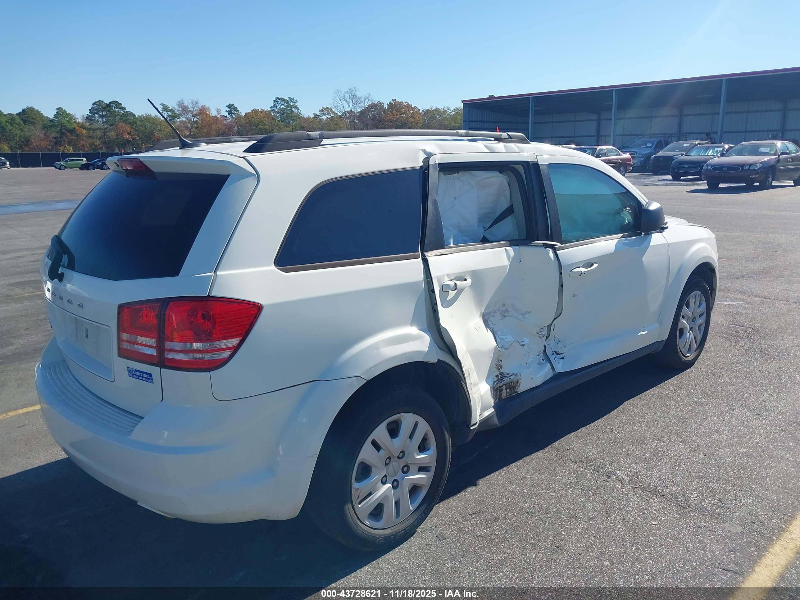 DODGE JOURNEY image 4