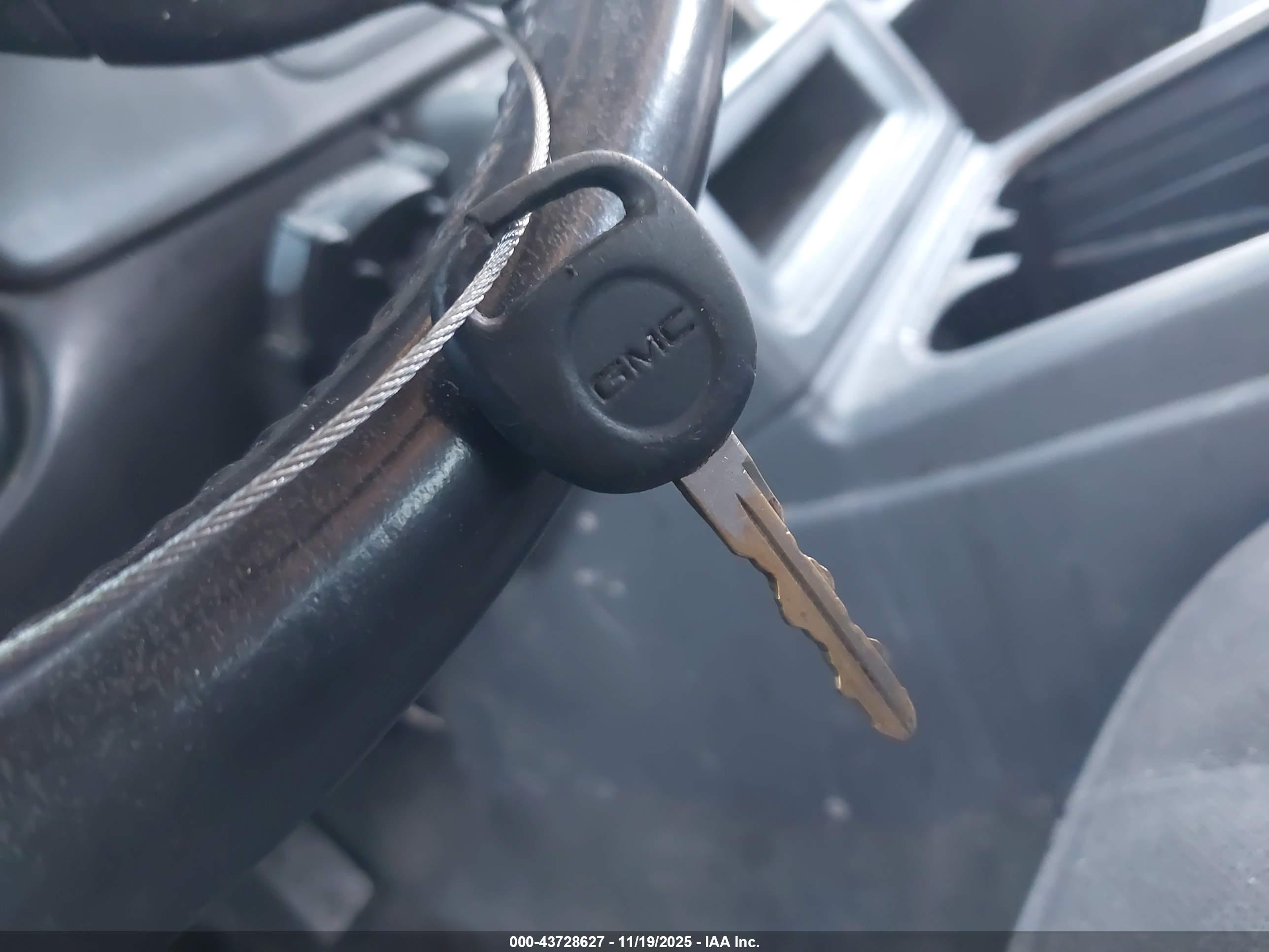 GMC SIERRA image 11