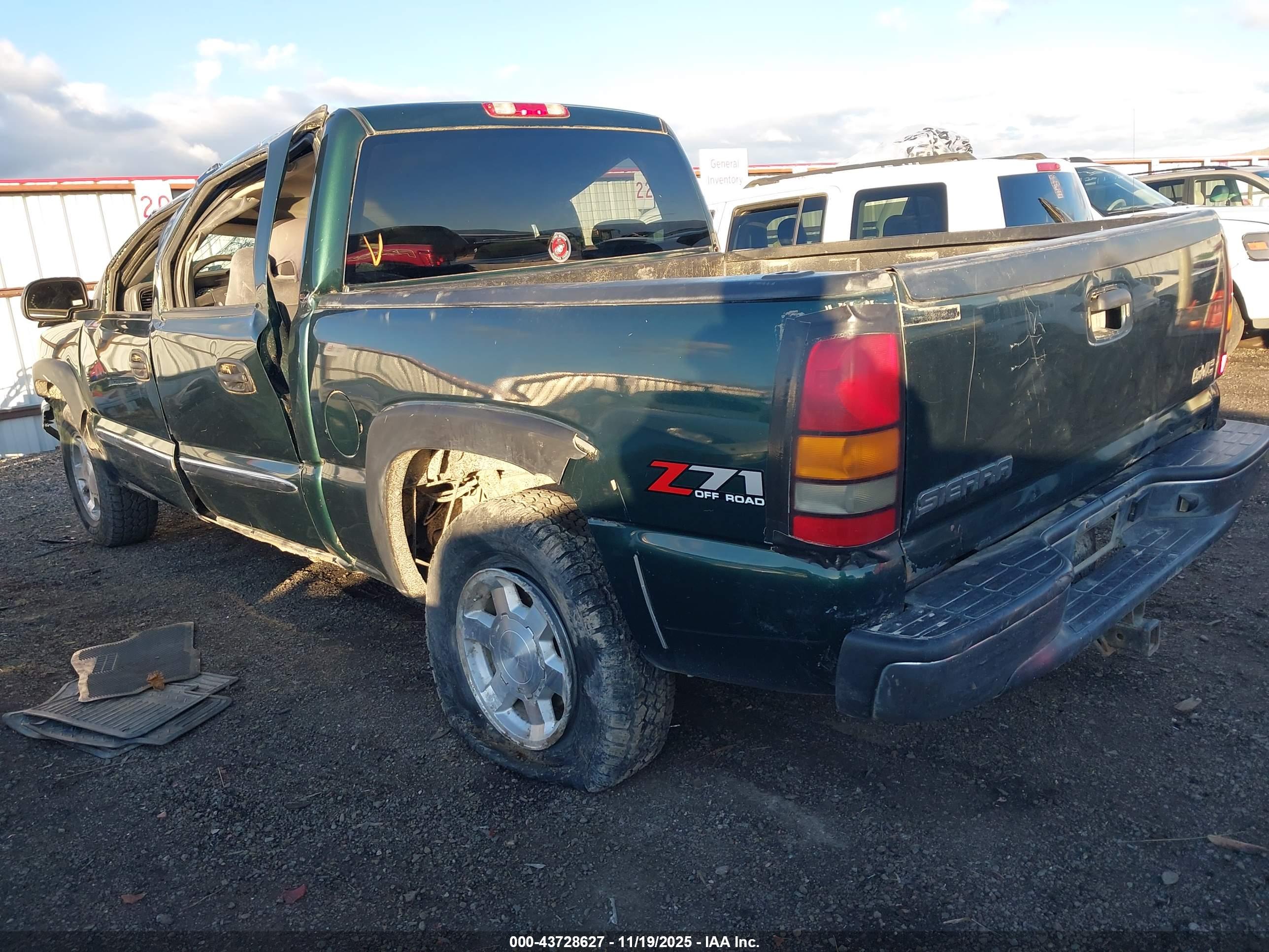 GMC SIERRA image 3