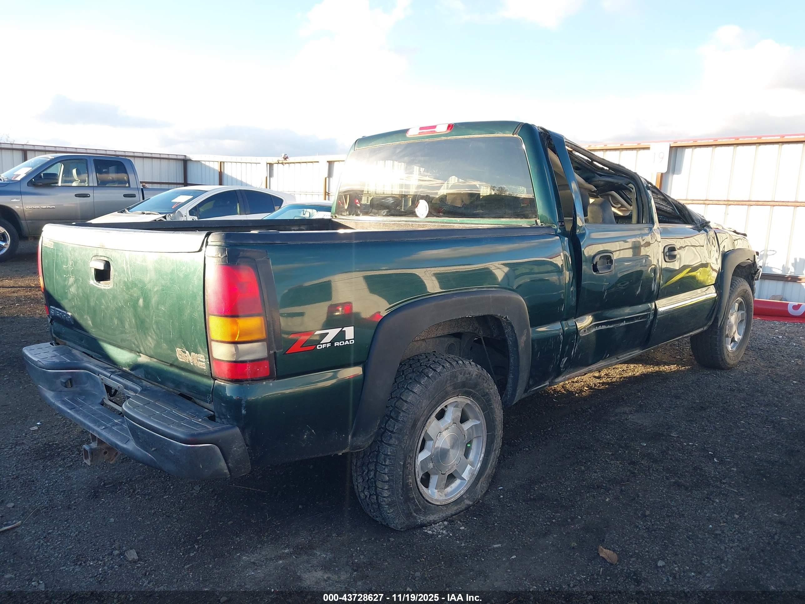 GMC SIERRA image 4