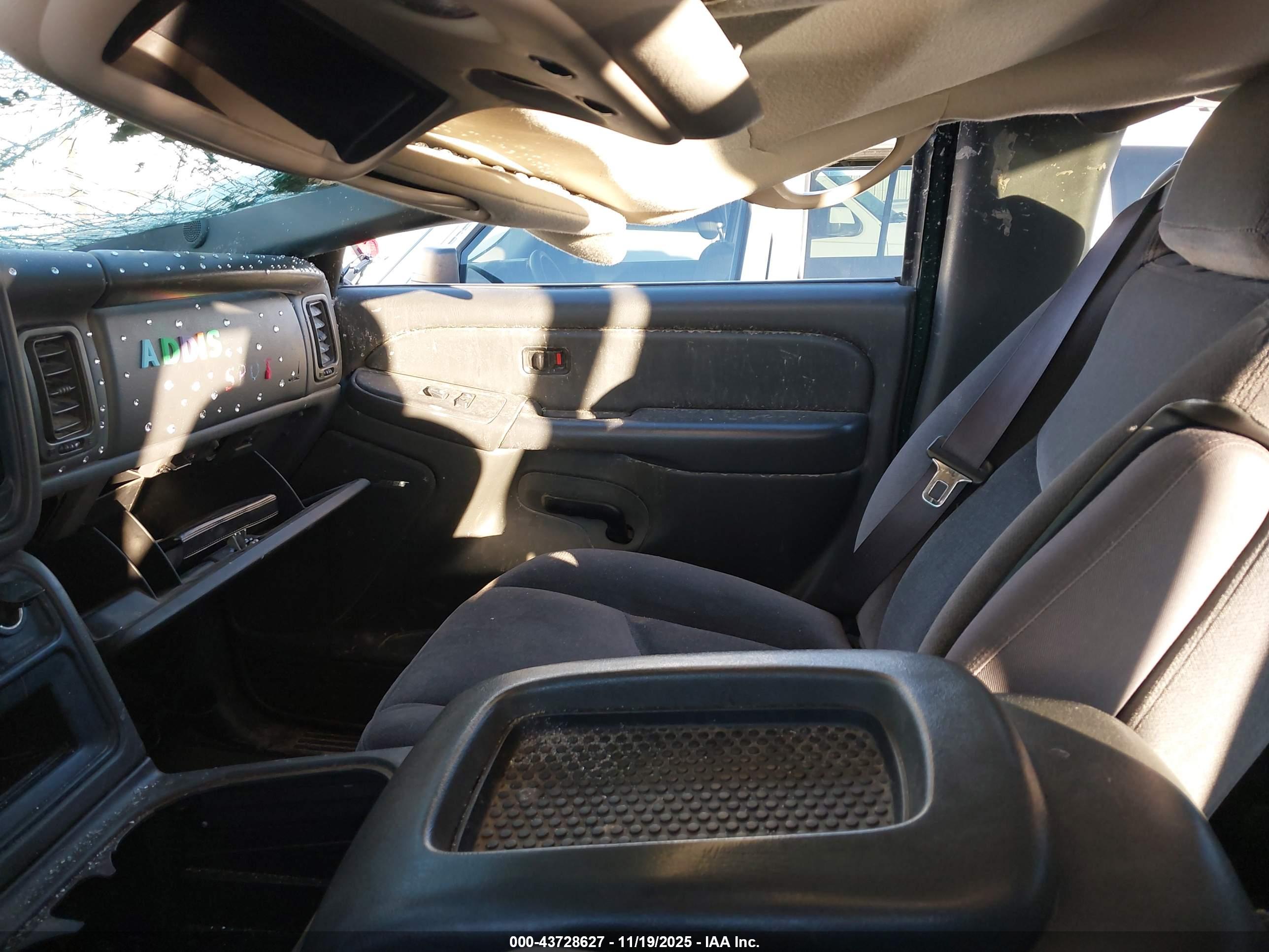 GMC SIERRA image 5