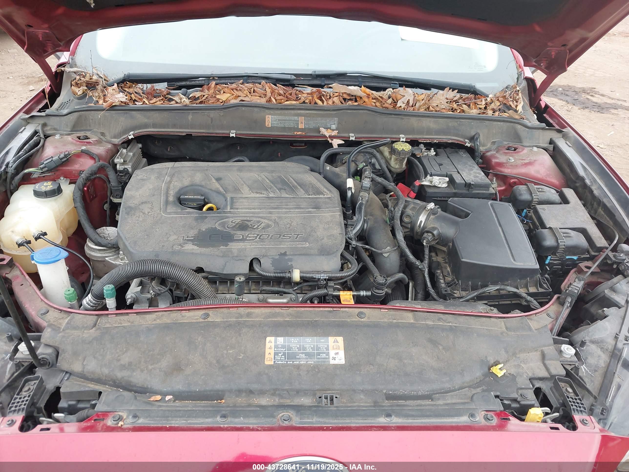 FORD FUSION image 10
