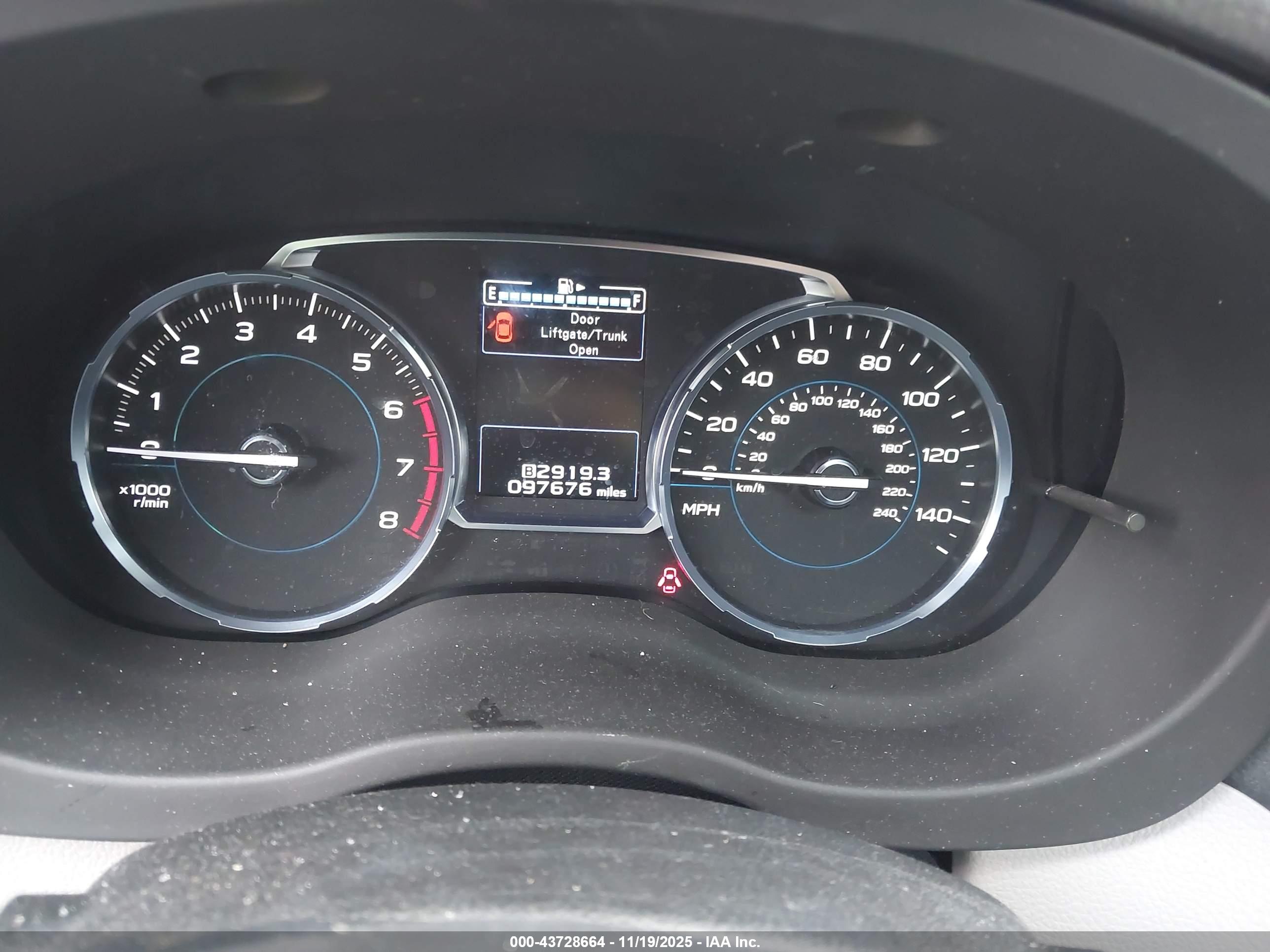 SUBARU FORESTER image 7