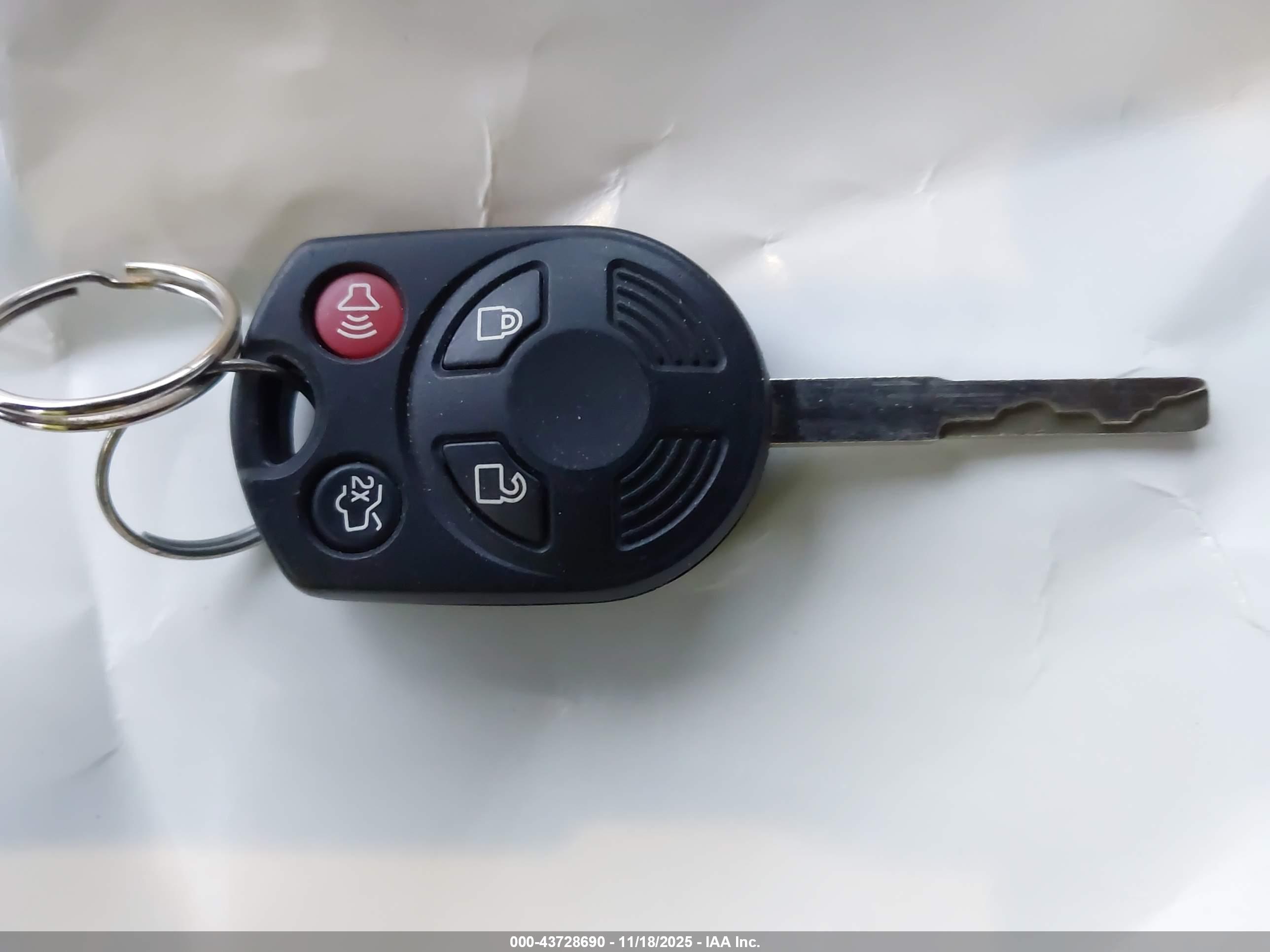 FORD ESCAPE image 11