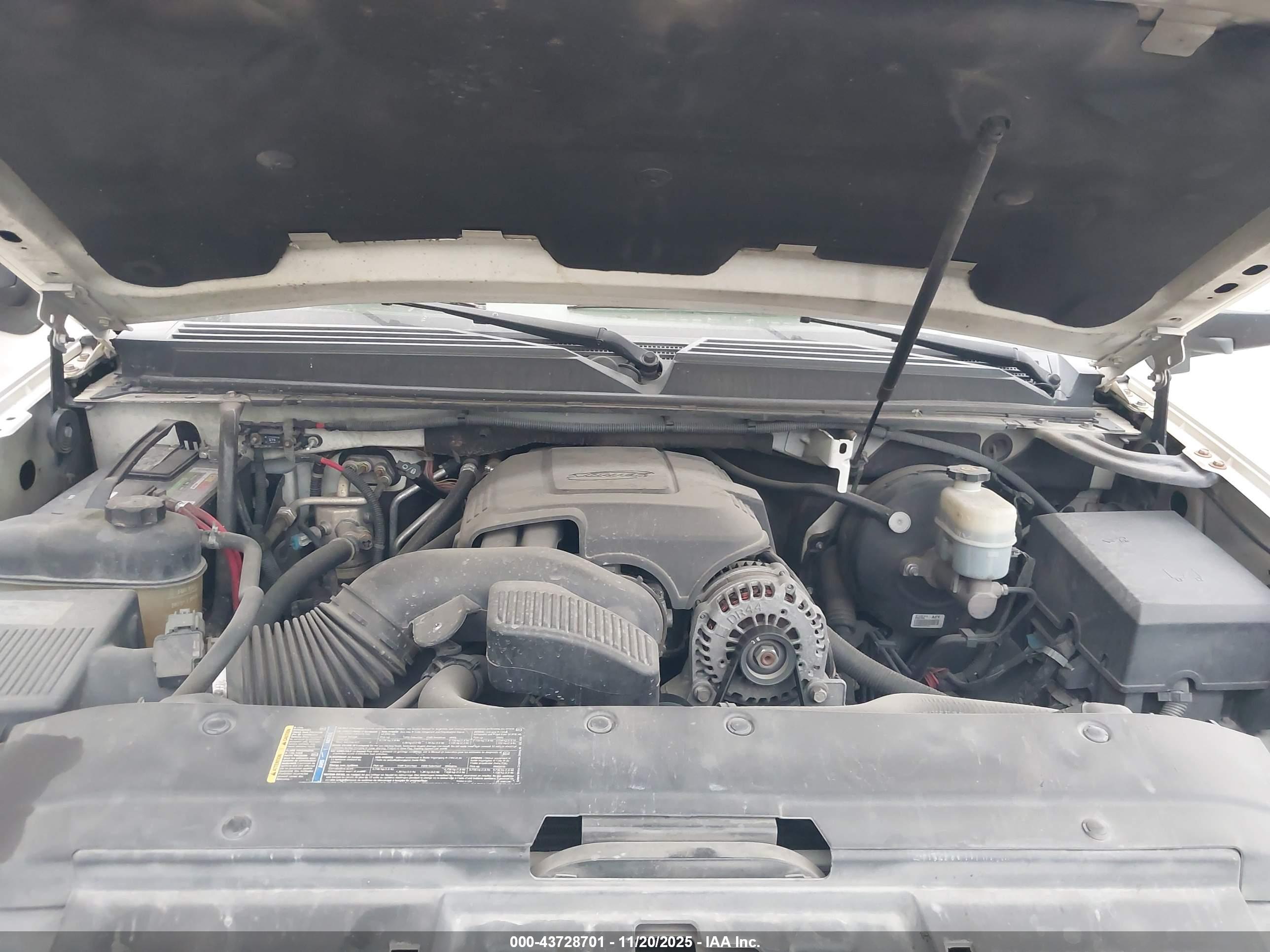 GMC YUKON image 10
