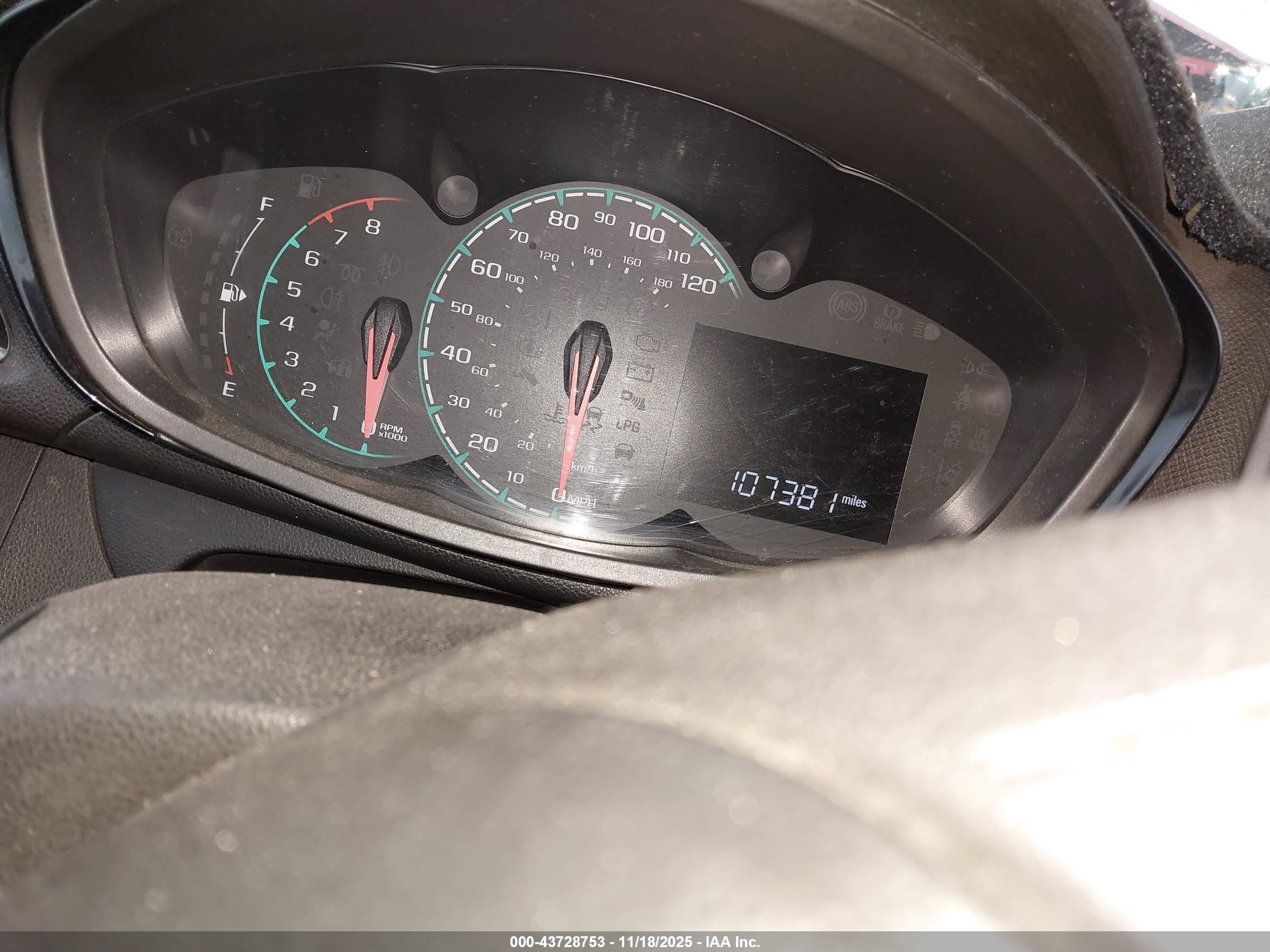CHEVROLET SPARK image 7