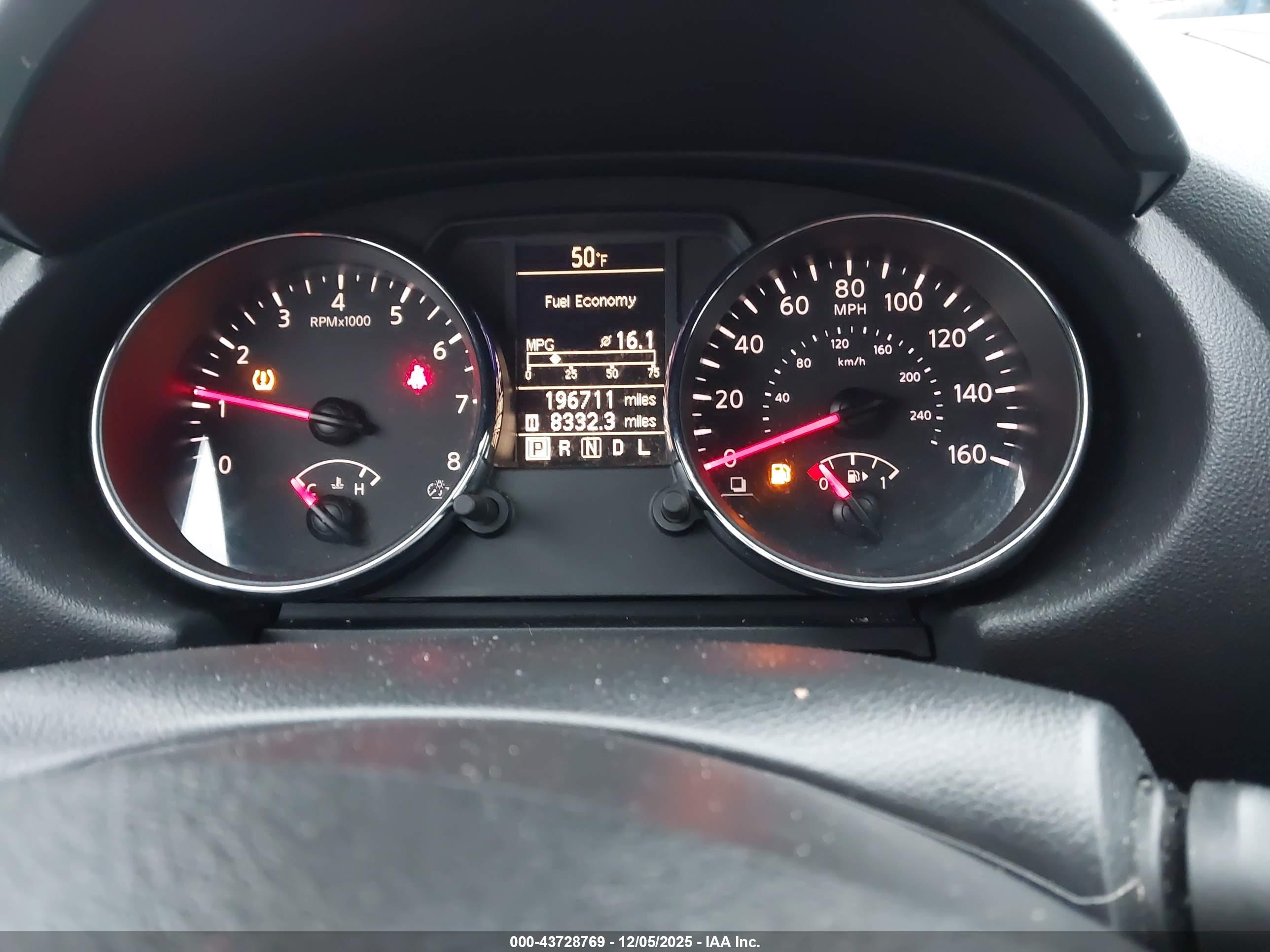 NISSAN ROGUE image 7