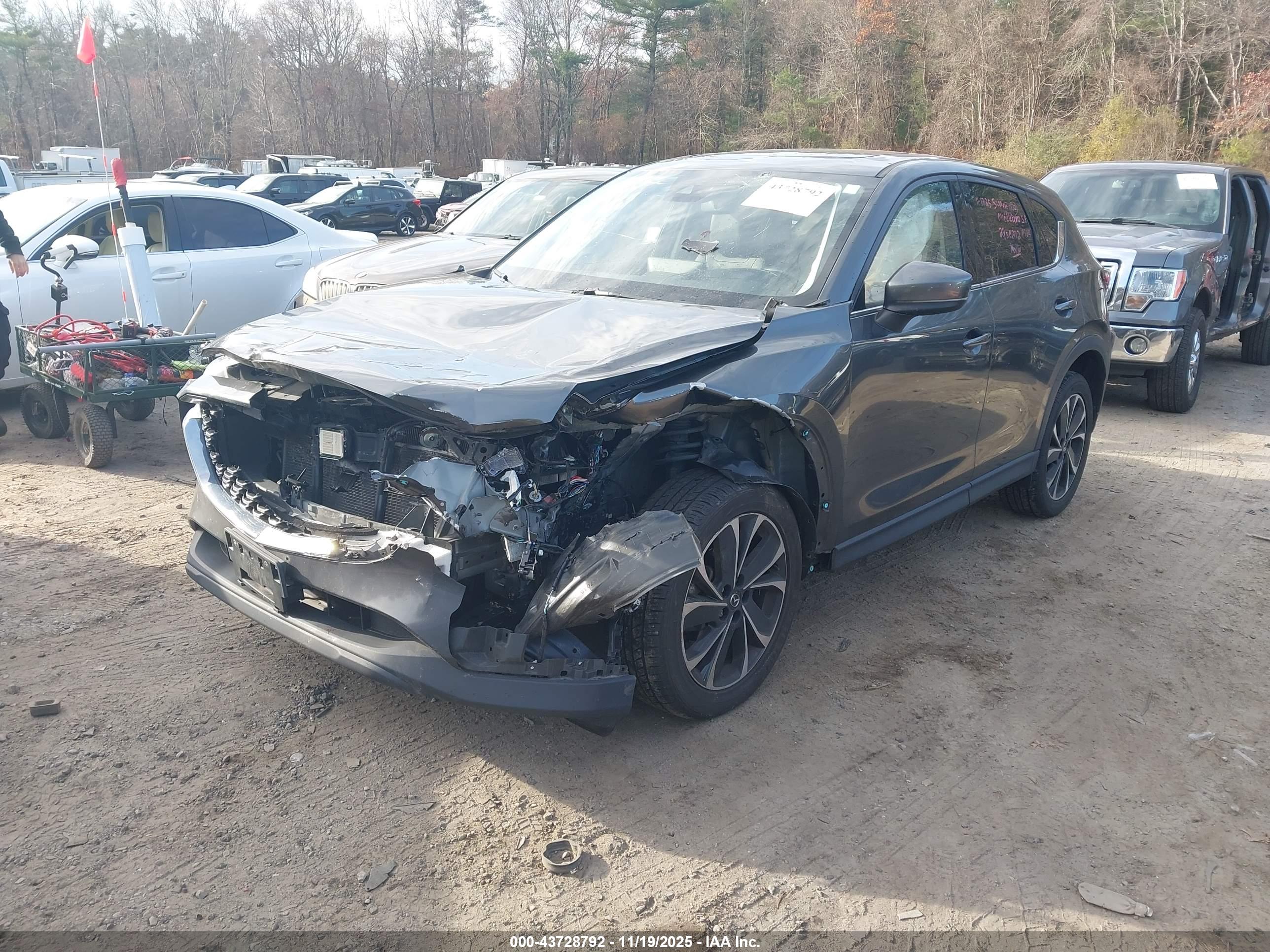 MAZDA CX-5 image 2