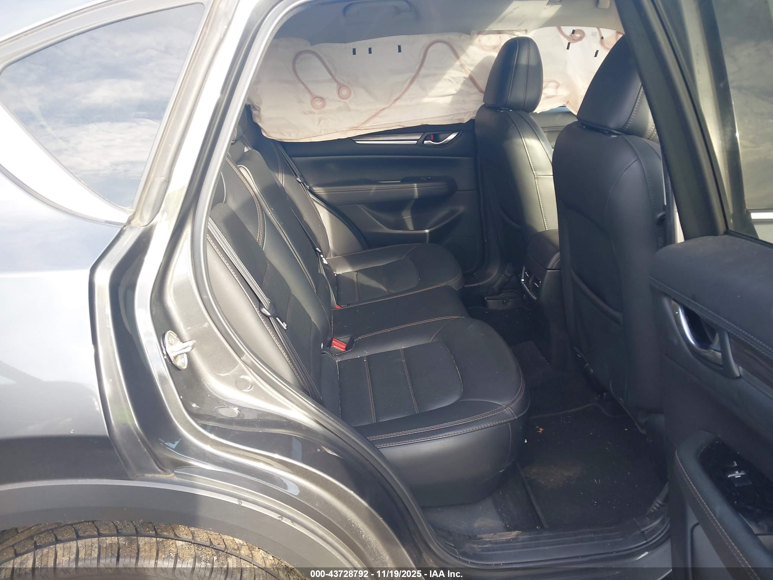 MAZDA CX-5 image 8