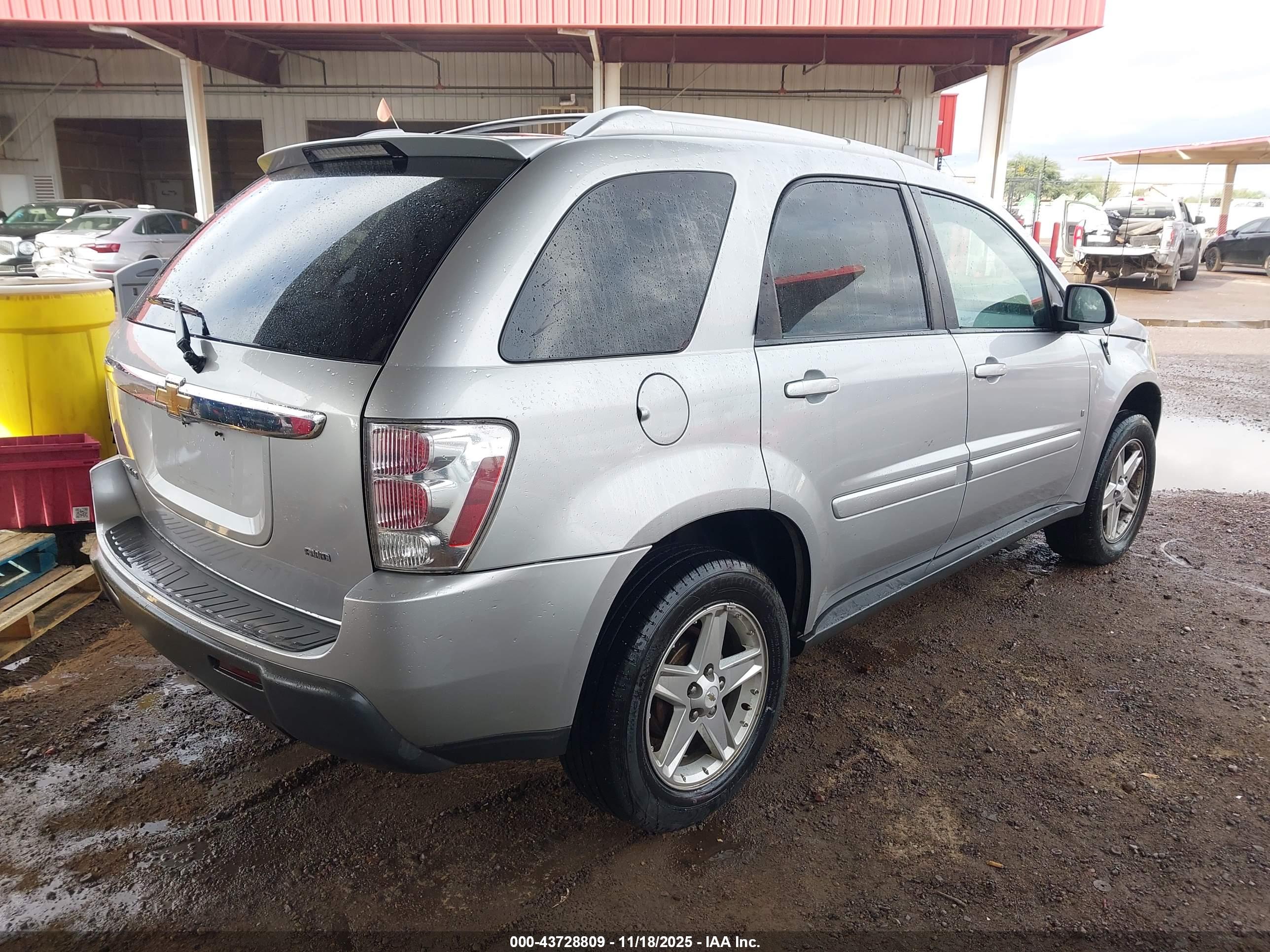 CHEVROLET EQUINOX image 4