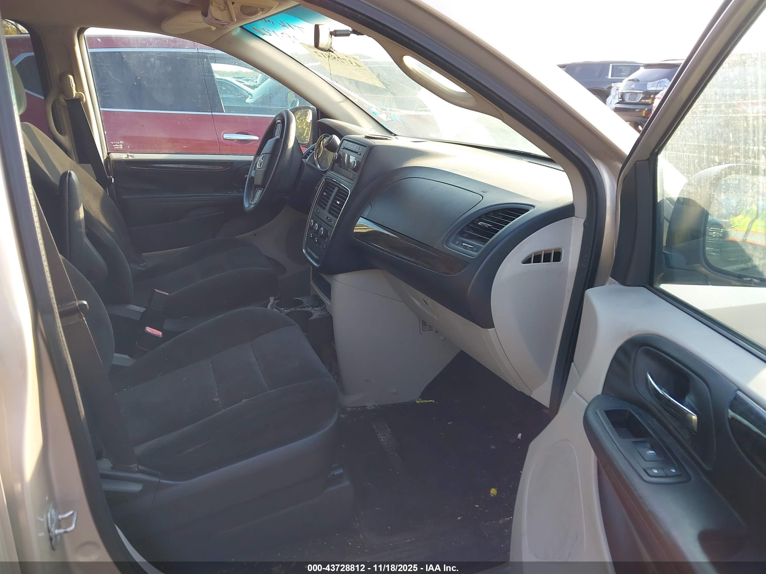 DODGE GRAND image 5