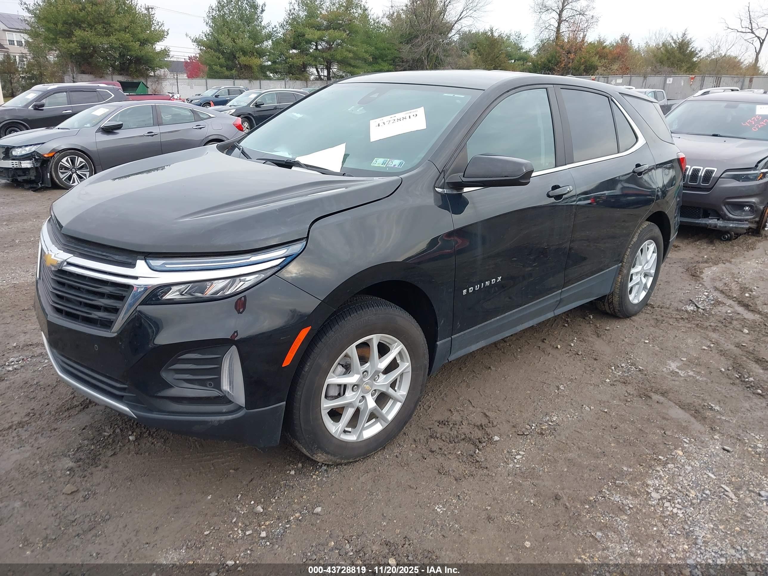 CHEVROLET EQUINOX image 2