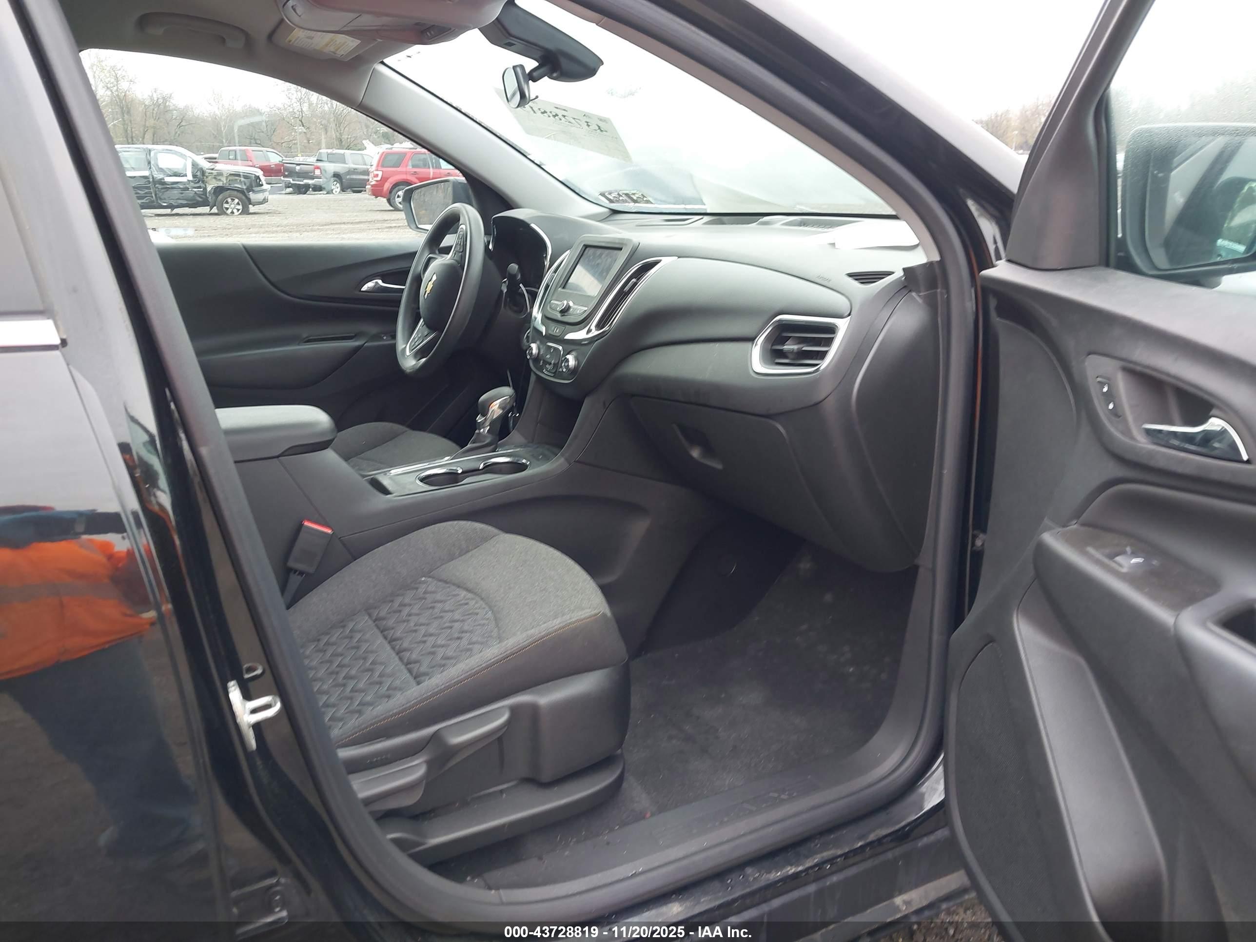 CHEVROLET EQUINOX image 5
