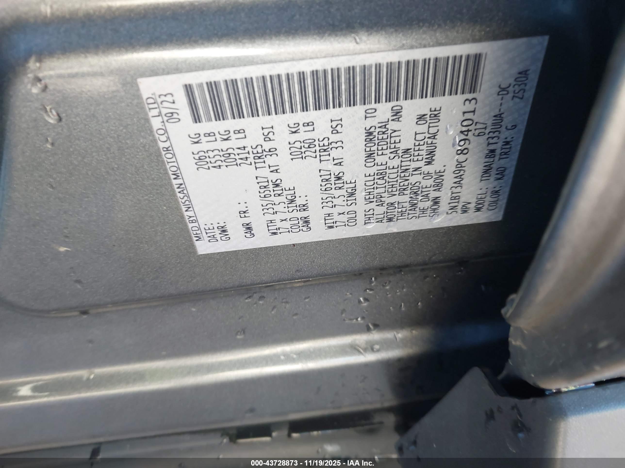 NISSAN ROGUE image 9